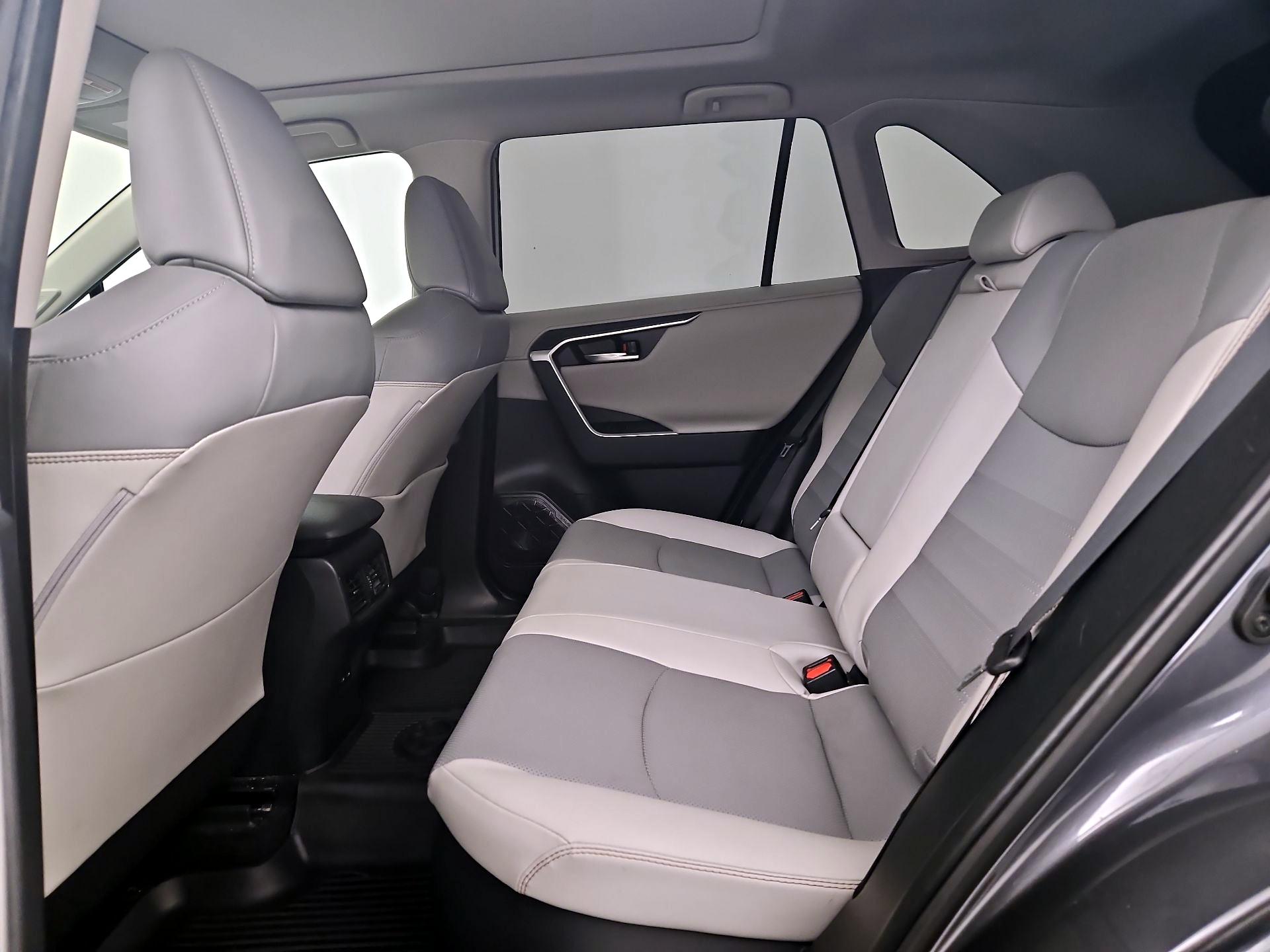 Thumbnail: 2023 Toyota RAV4 - 20