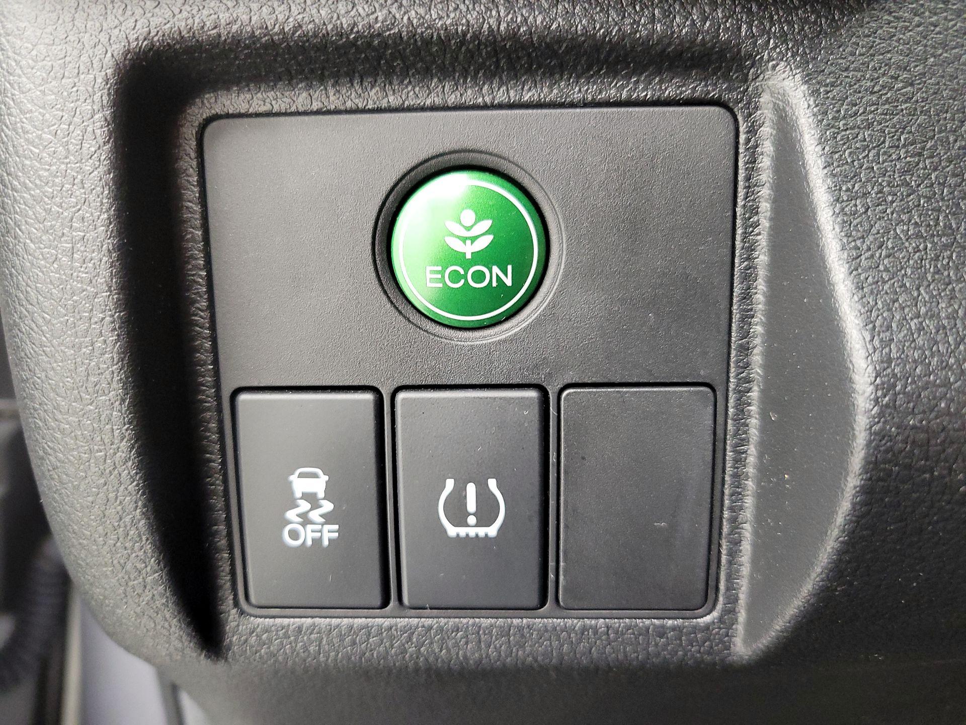 Thumbnail: 2019 Honda HR-V - 13