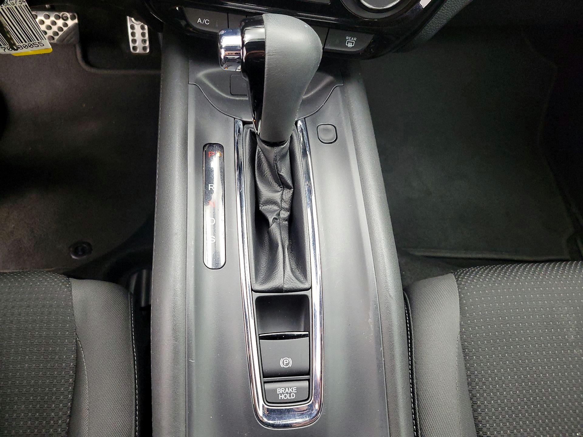 Thumbnail: 2019 Honda HR-V - 17