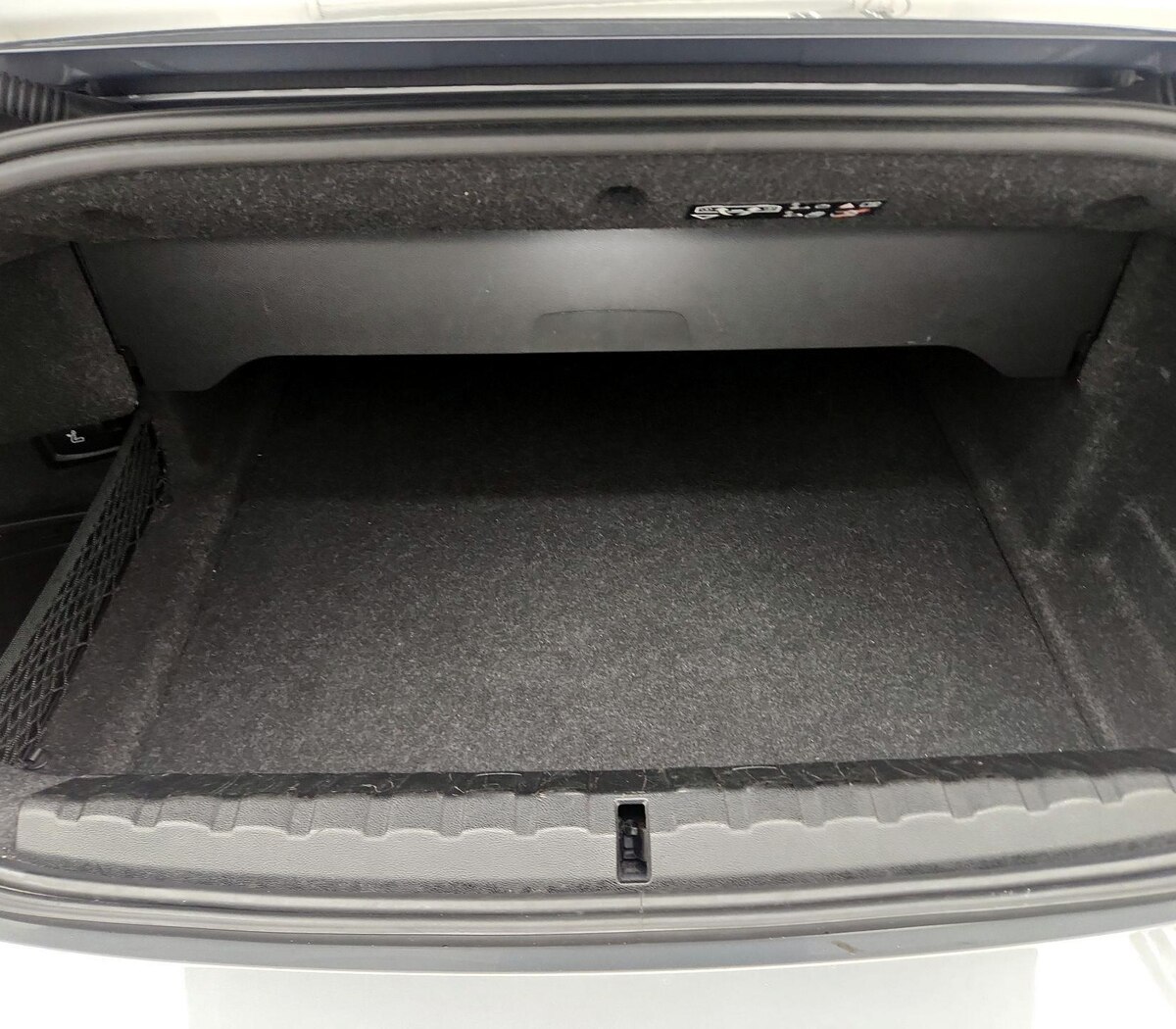 Trunk/Cargo (Seats Up)