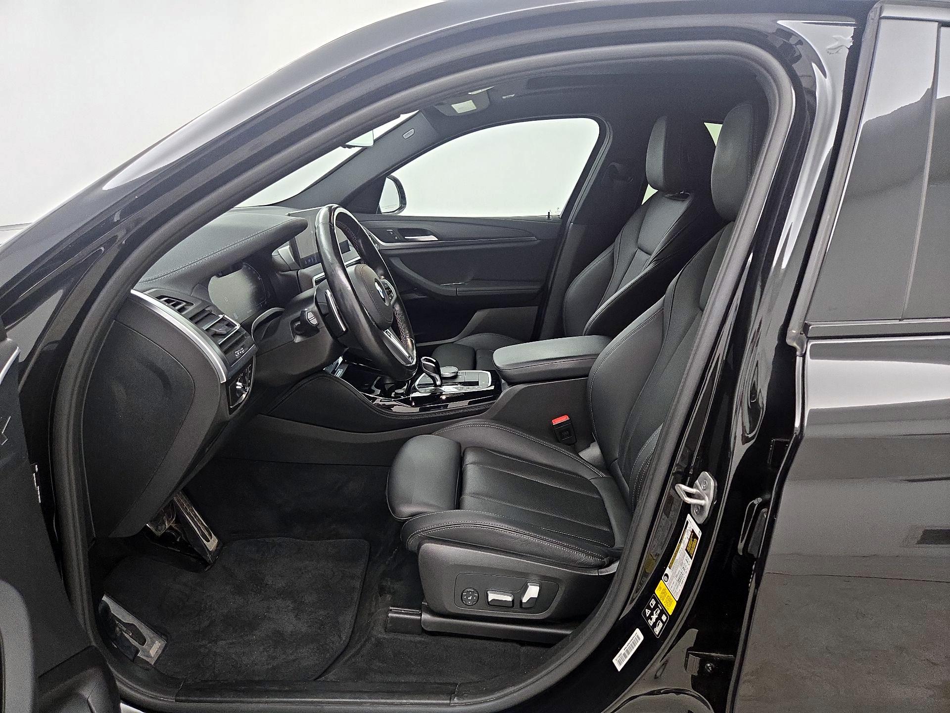 Thumbnail: 2022 BMW X4 - 11