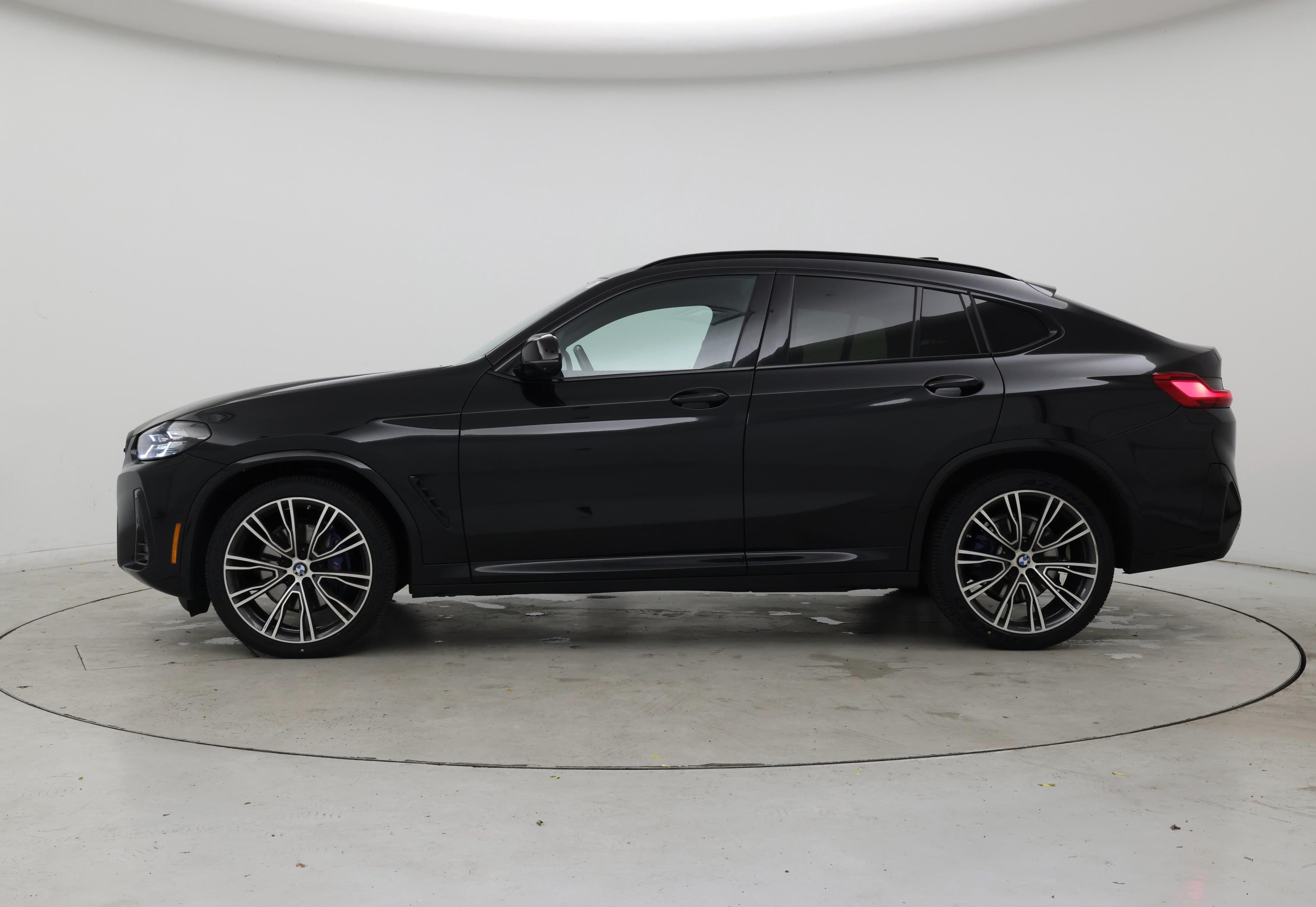Thumbnail: 2022 BMW X4 - 3