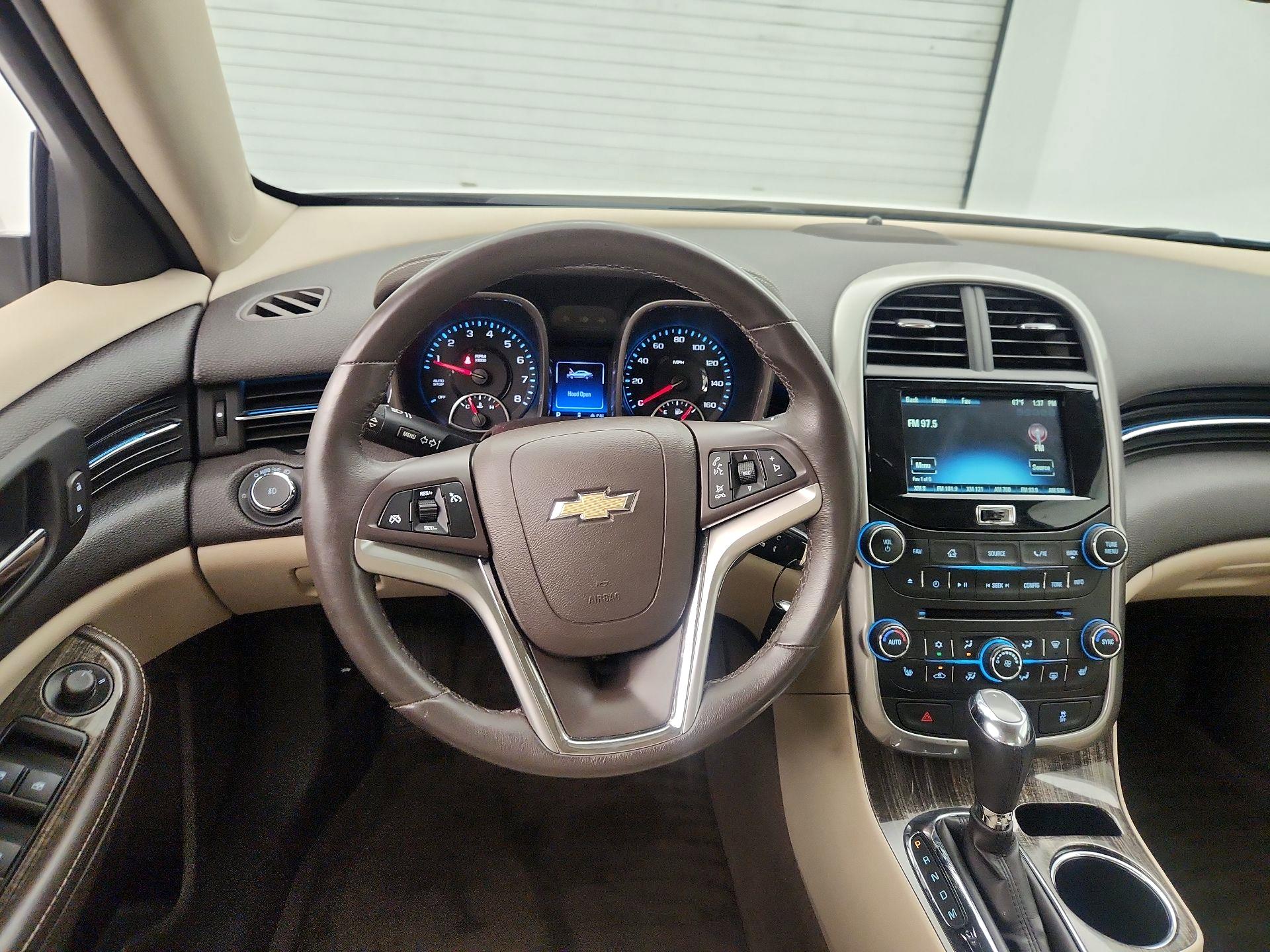 Thumbnail: 2015 Chevrolet Malibu - 10