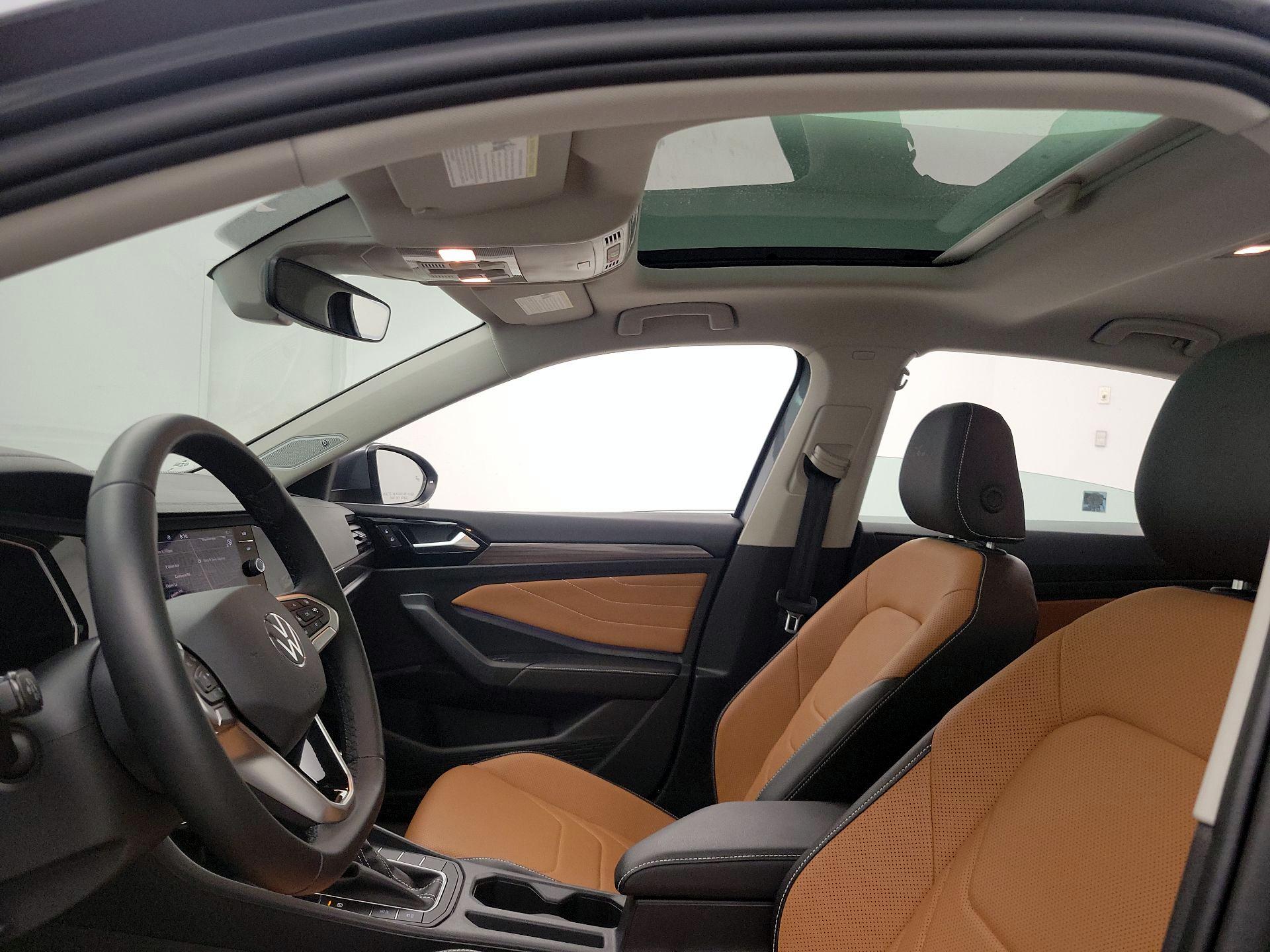 Thumbnail: 2024 Volkswagen Jetta - 20