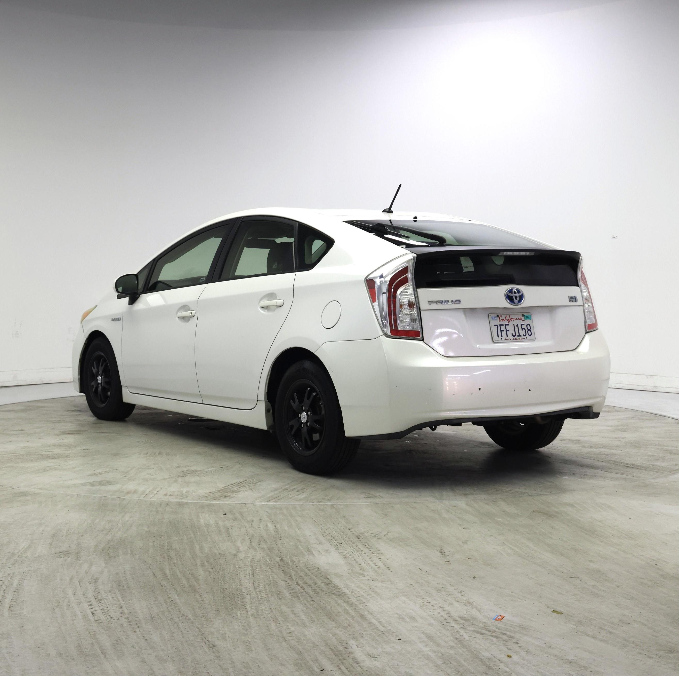 Thumbnail: 2014 Toyota Prius - 2