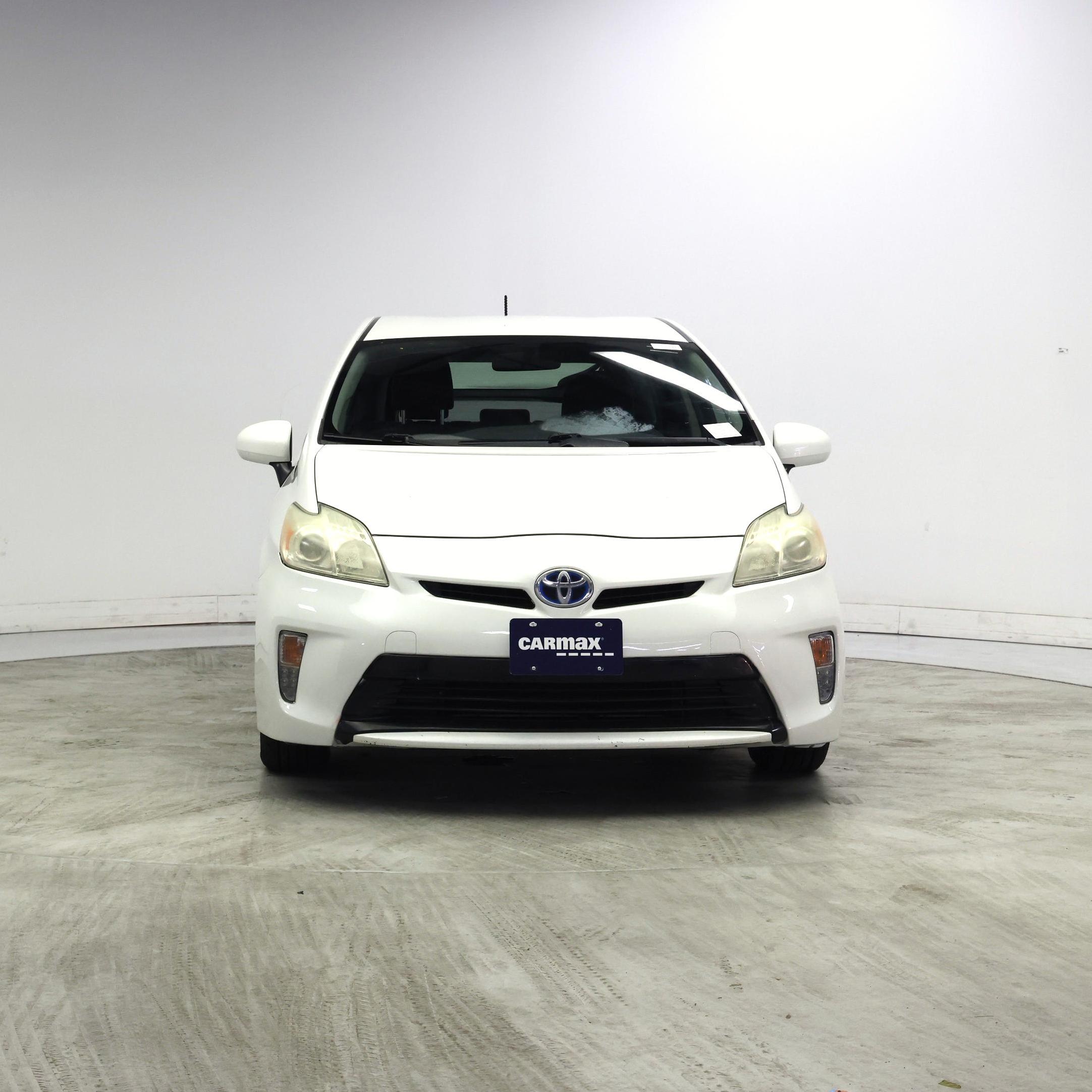 Thumbnail: 2014 Toyota Prius - 5
