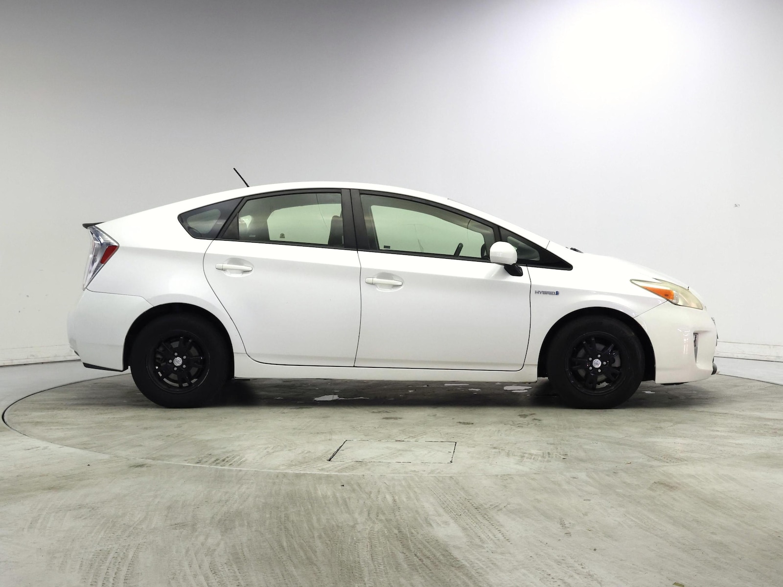 2014 Toyota Prius Four - Photo 8