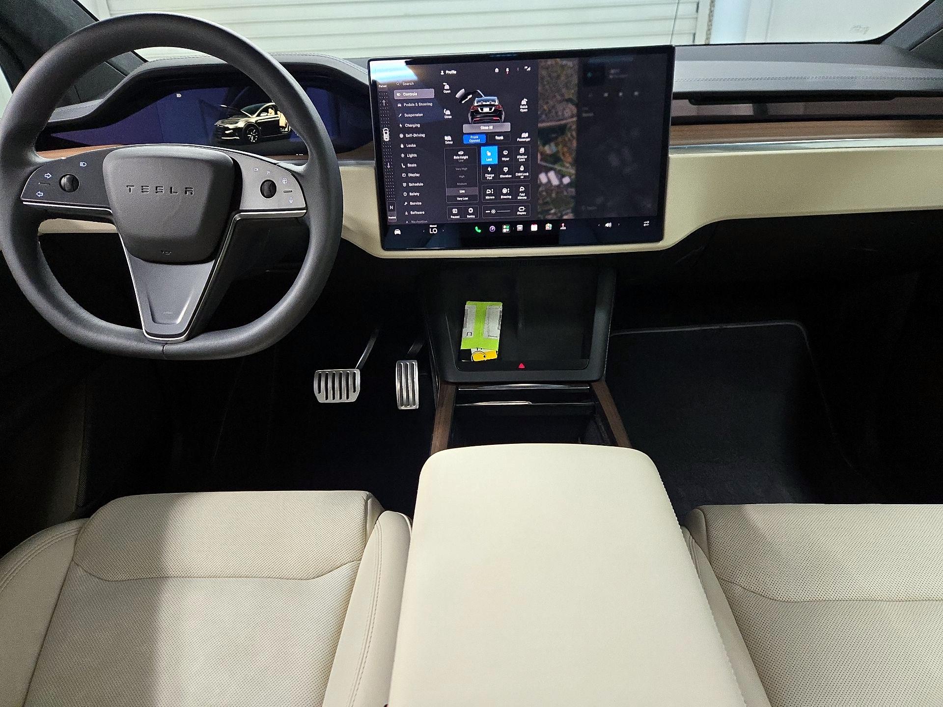 Thumbnail: 2024 Tesla Model X - 9