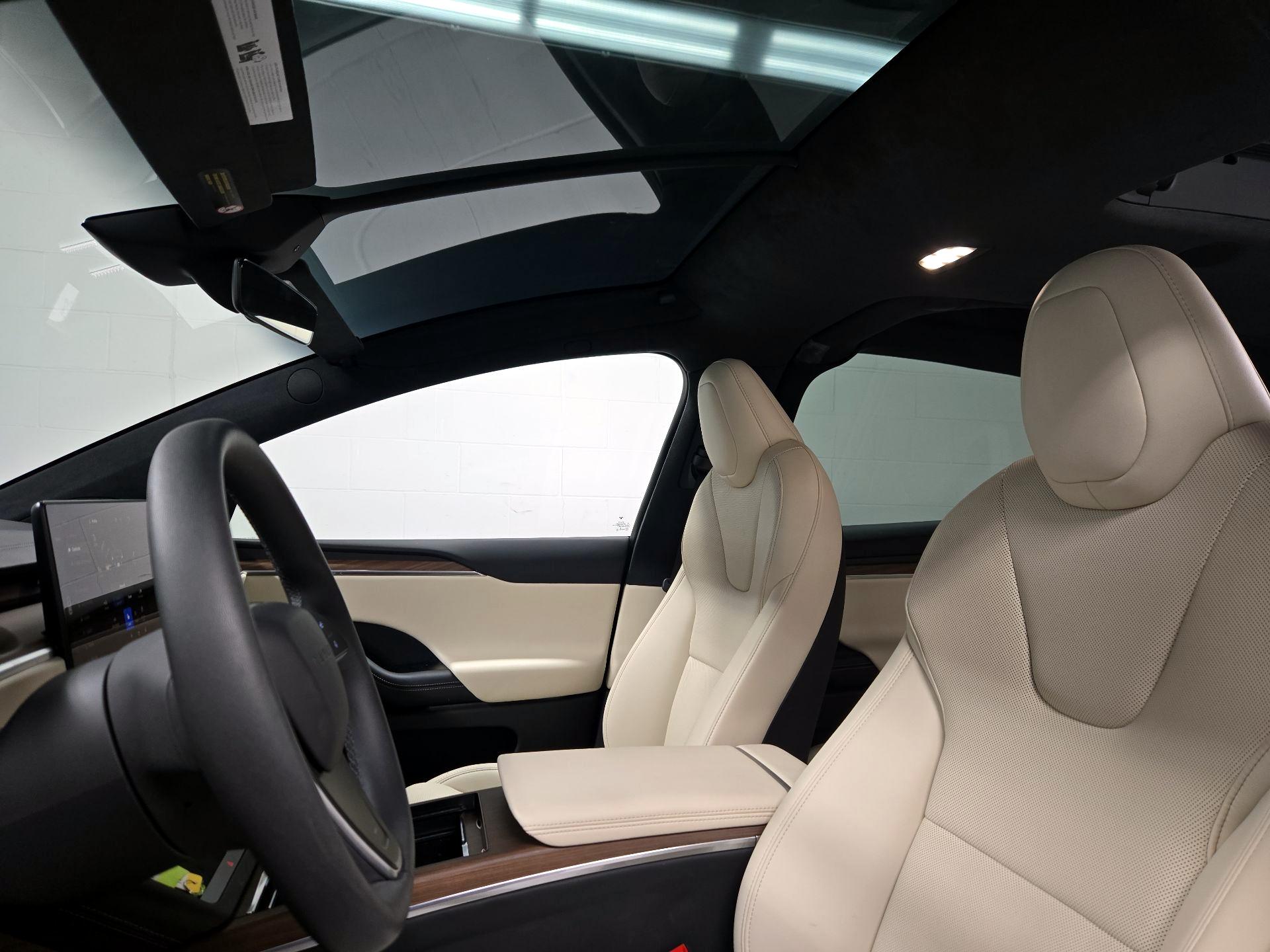 Thumbnail: 2024 Tesla Model X - 18