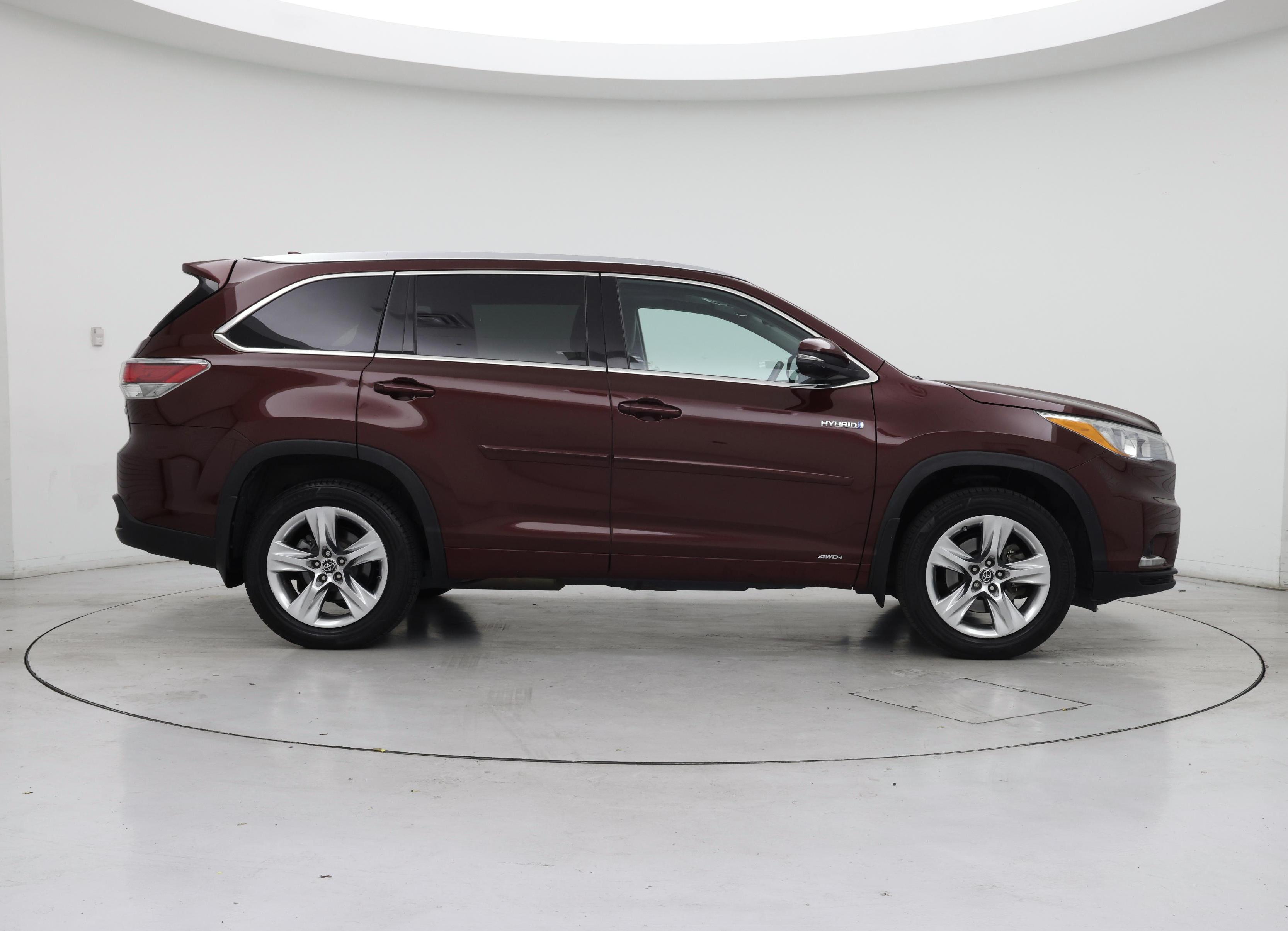 Thumbnail: 2016 Toyota Highlander - 7