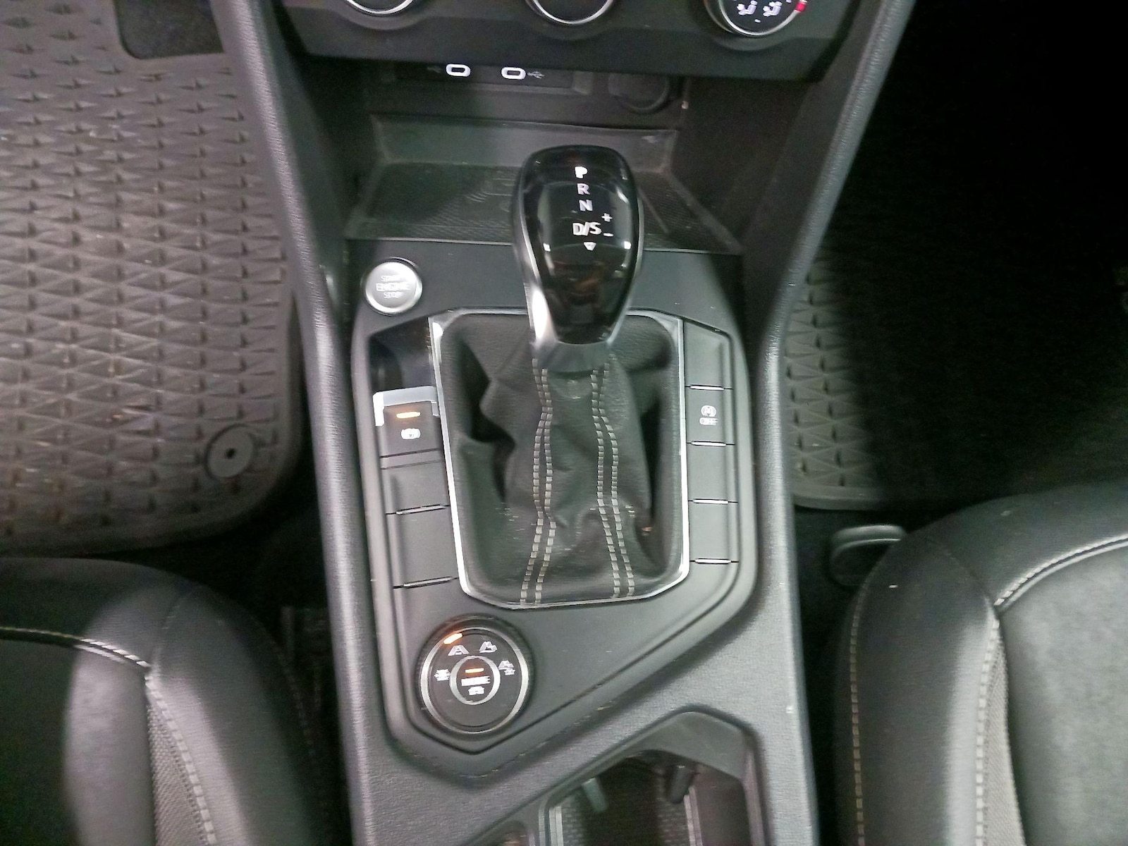 2022 Volkswagen Taos SE - Photo 16