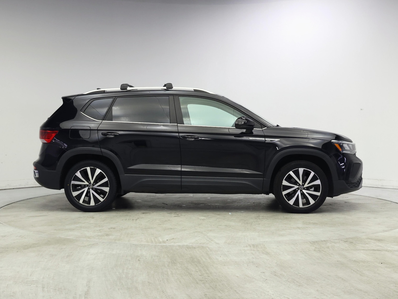 2022 Volkswagen Taos SE - Photo 8