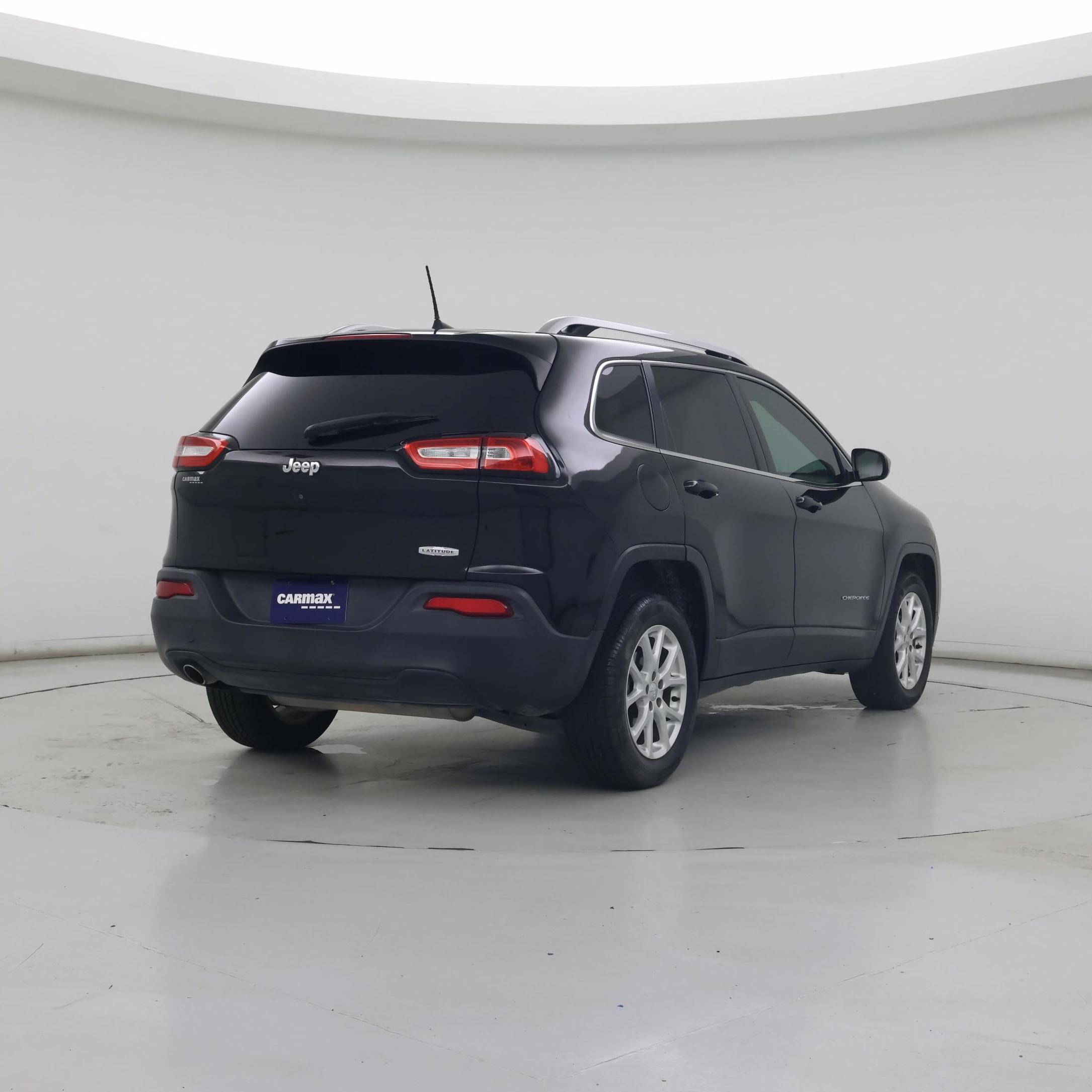 Thumbnail: 2018 Jeep Cherokee - 8