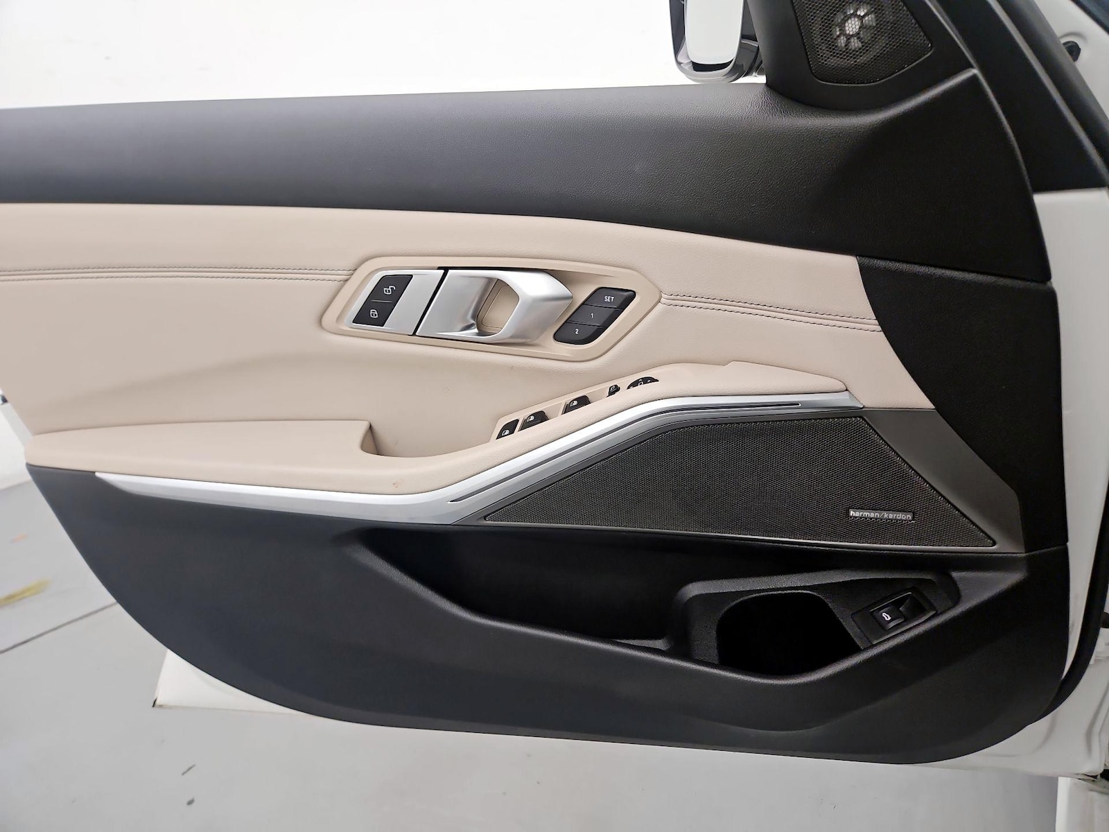 2023 BMW 3 Series 330i - Photo 13