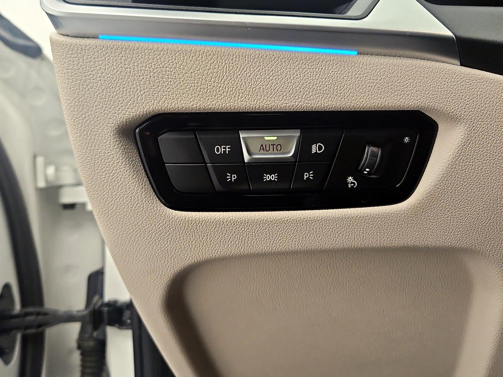 2023 BMW 3 Series 330i - Photo 14