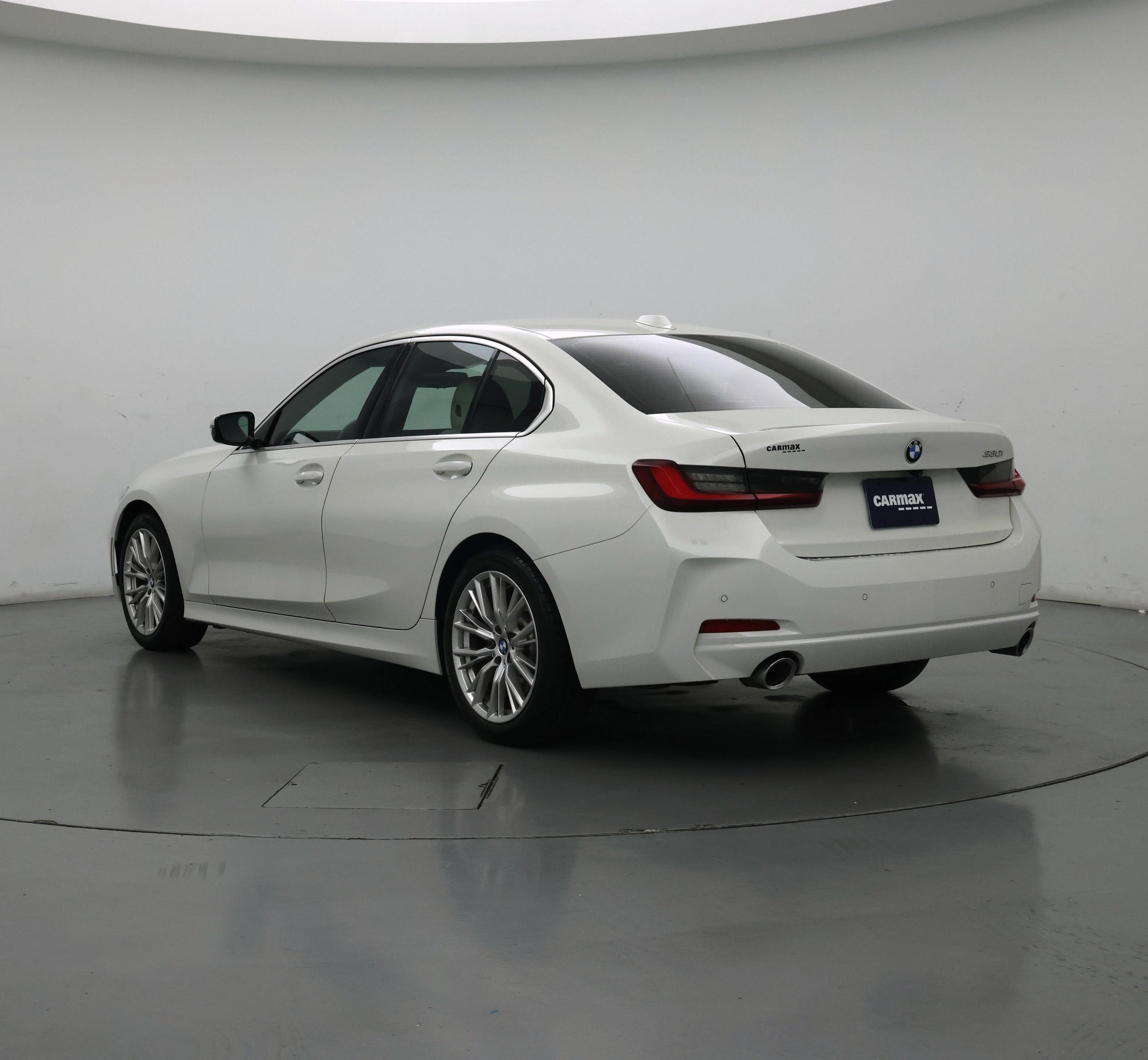 Thumbnail: 2023 BMW 3 Series - 2