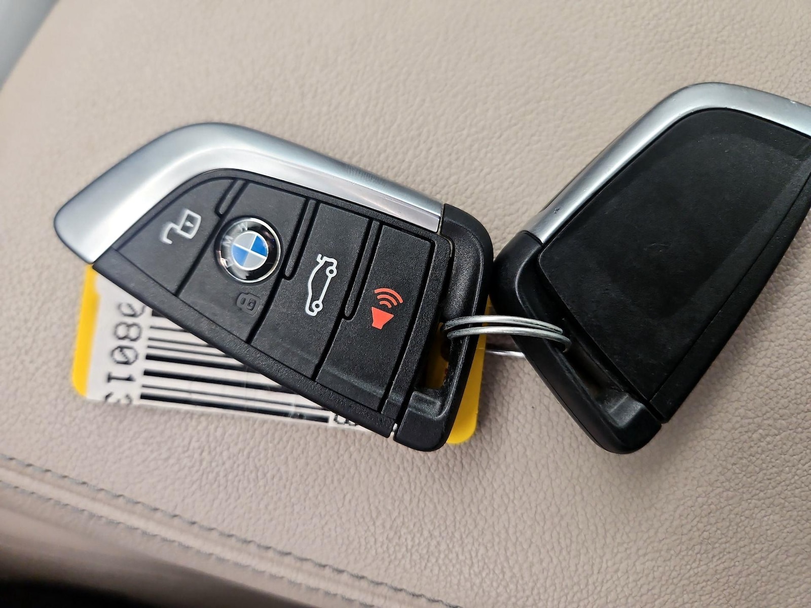 2023 BMW 3 Series 330i - Photo 24