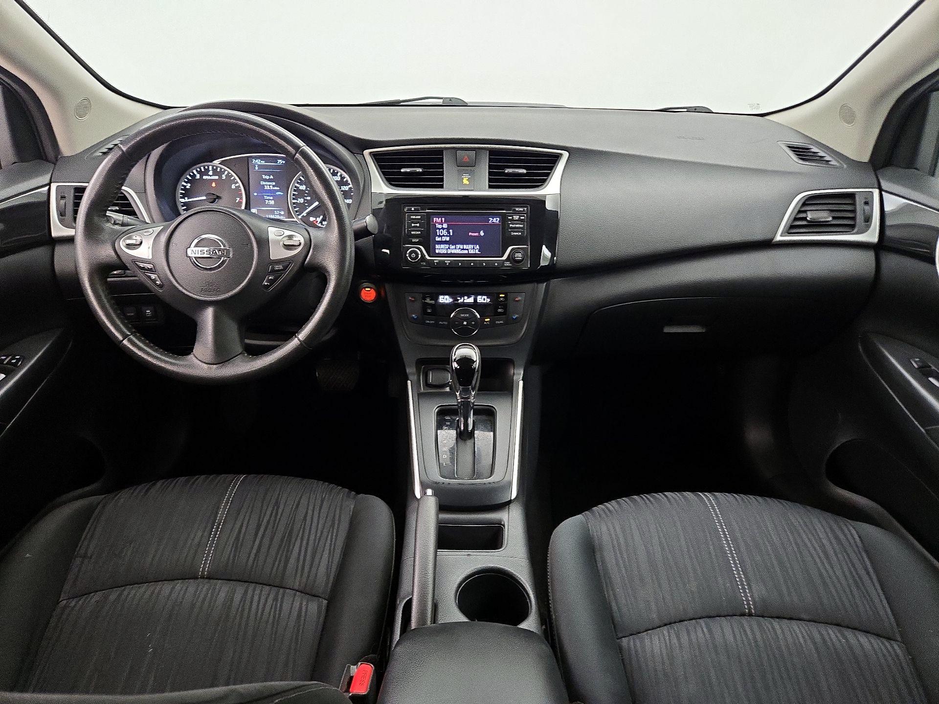 Thumbnail: 2018 Nissan Sentra - 9