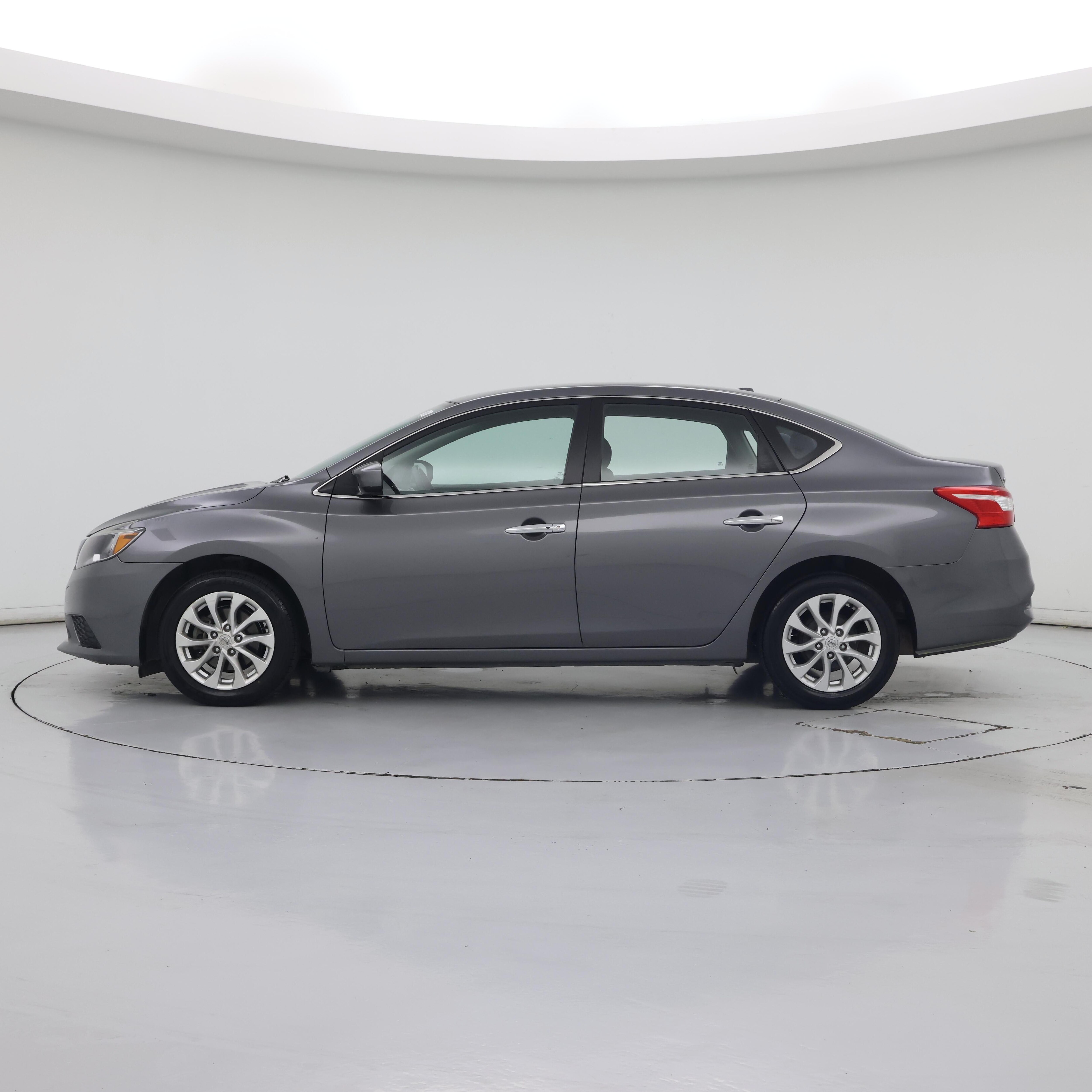 Thumbnail: 2018 Nissan Sentra - 3