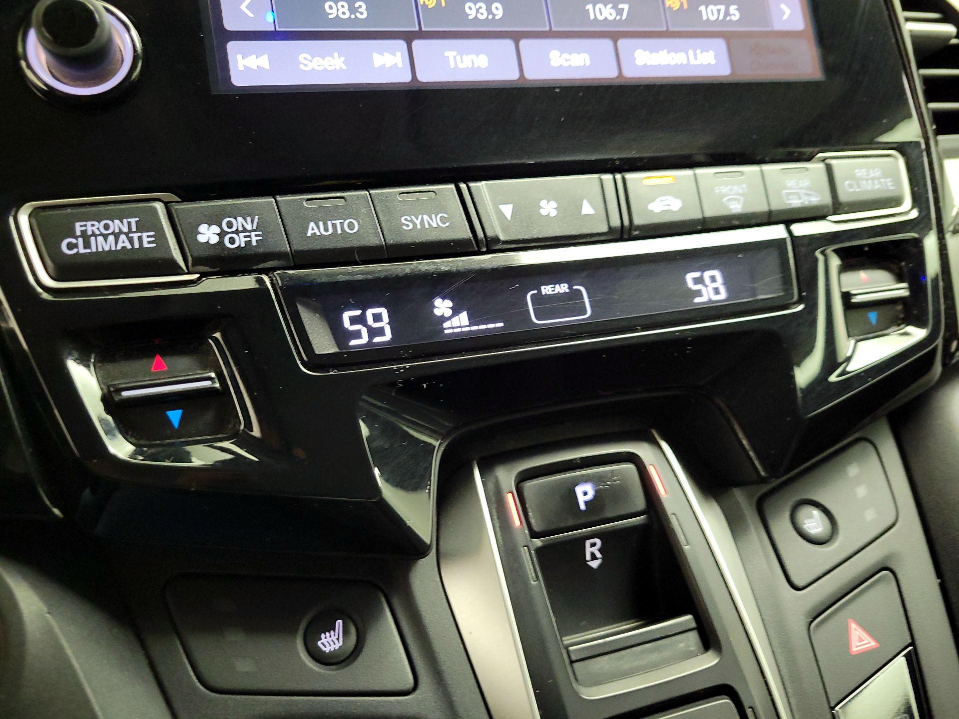 Thumbnail: 2019 Honda Odyssey - 16