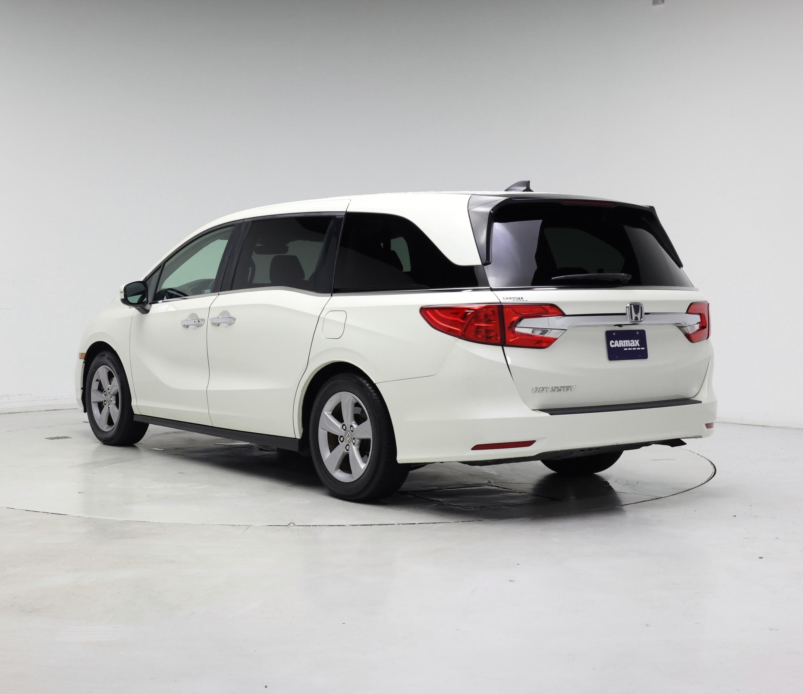 Thumbnail: 2019 Honda Odyssey - 2