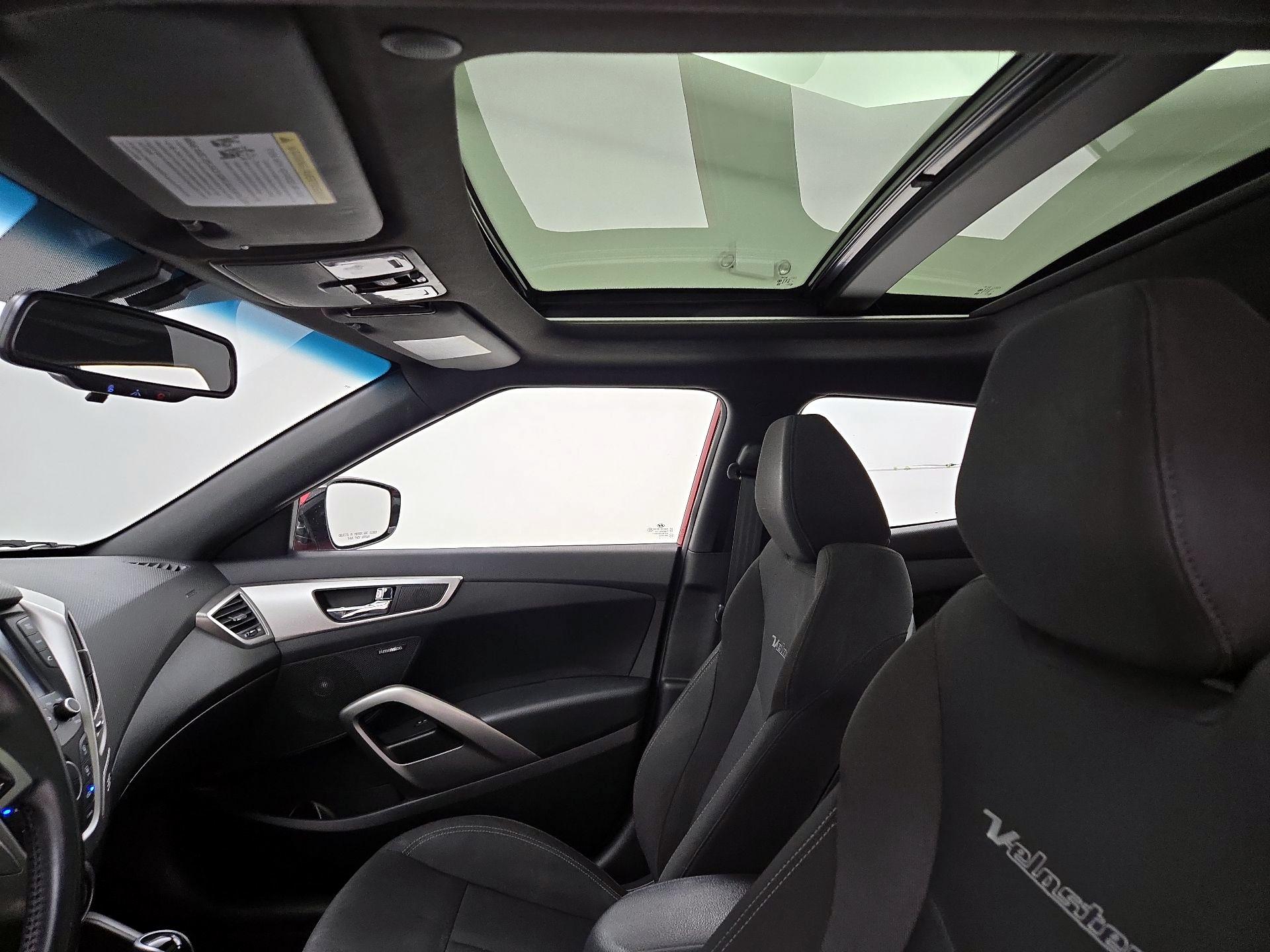 Thumbnail: 2017 Hyundai Veloster - 20