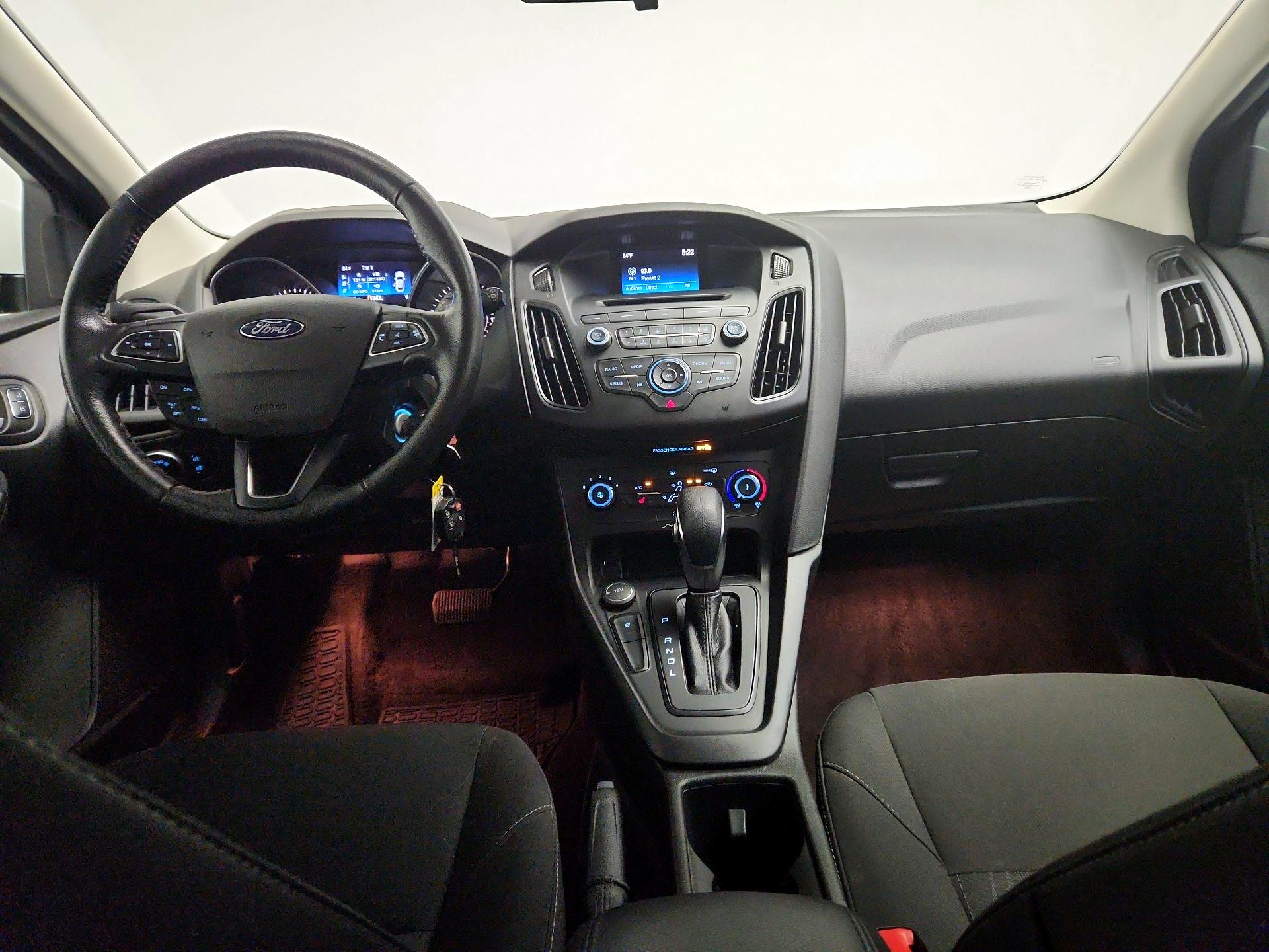 Thumbnail: 2017 Ford Focus - 9