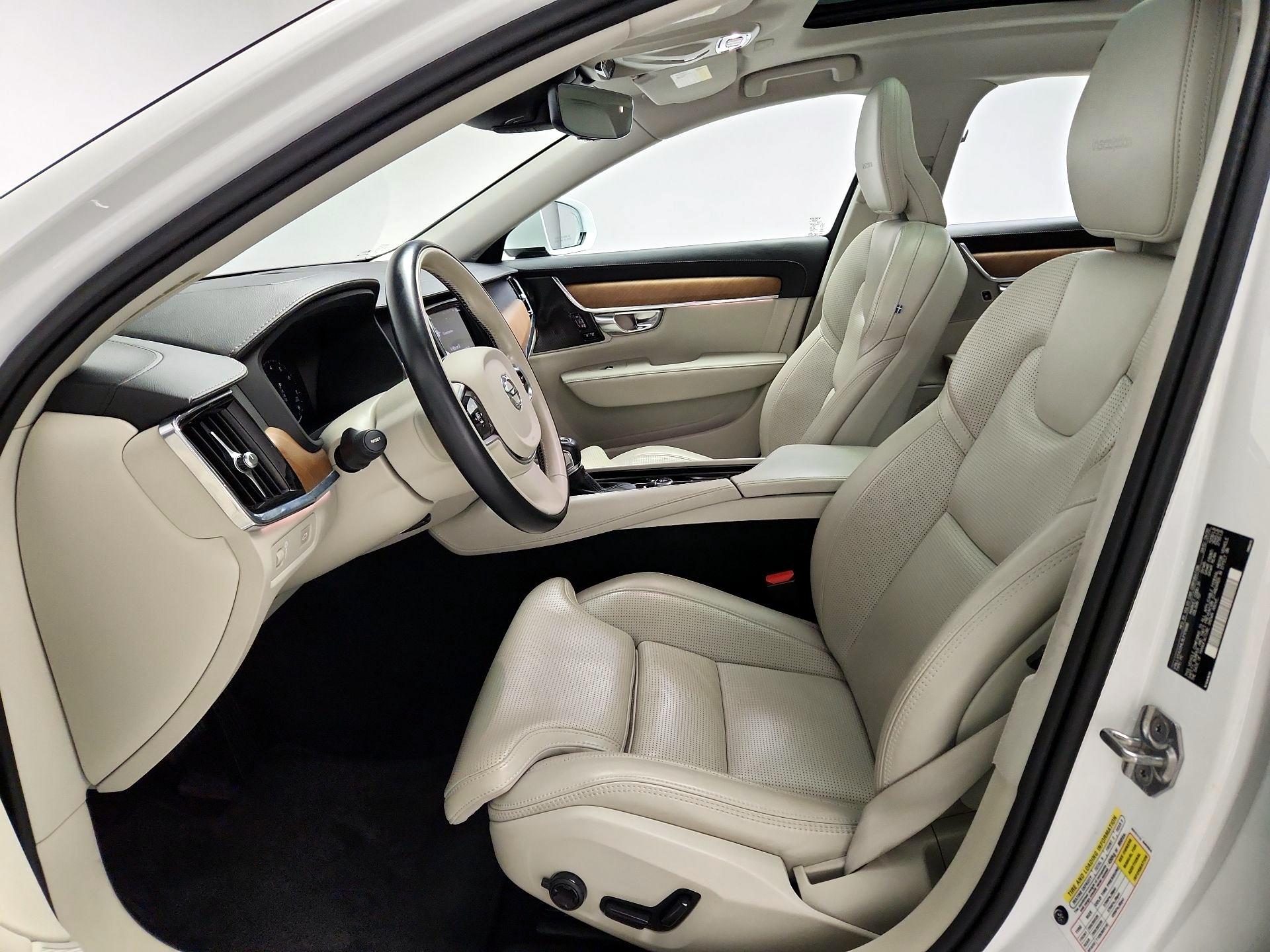 Thumbnail: 2020 Volvo S90 - 11