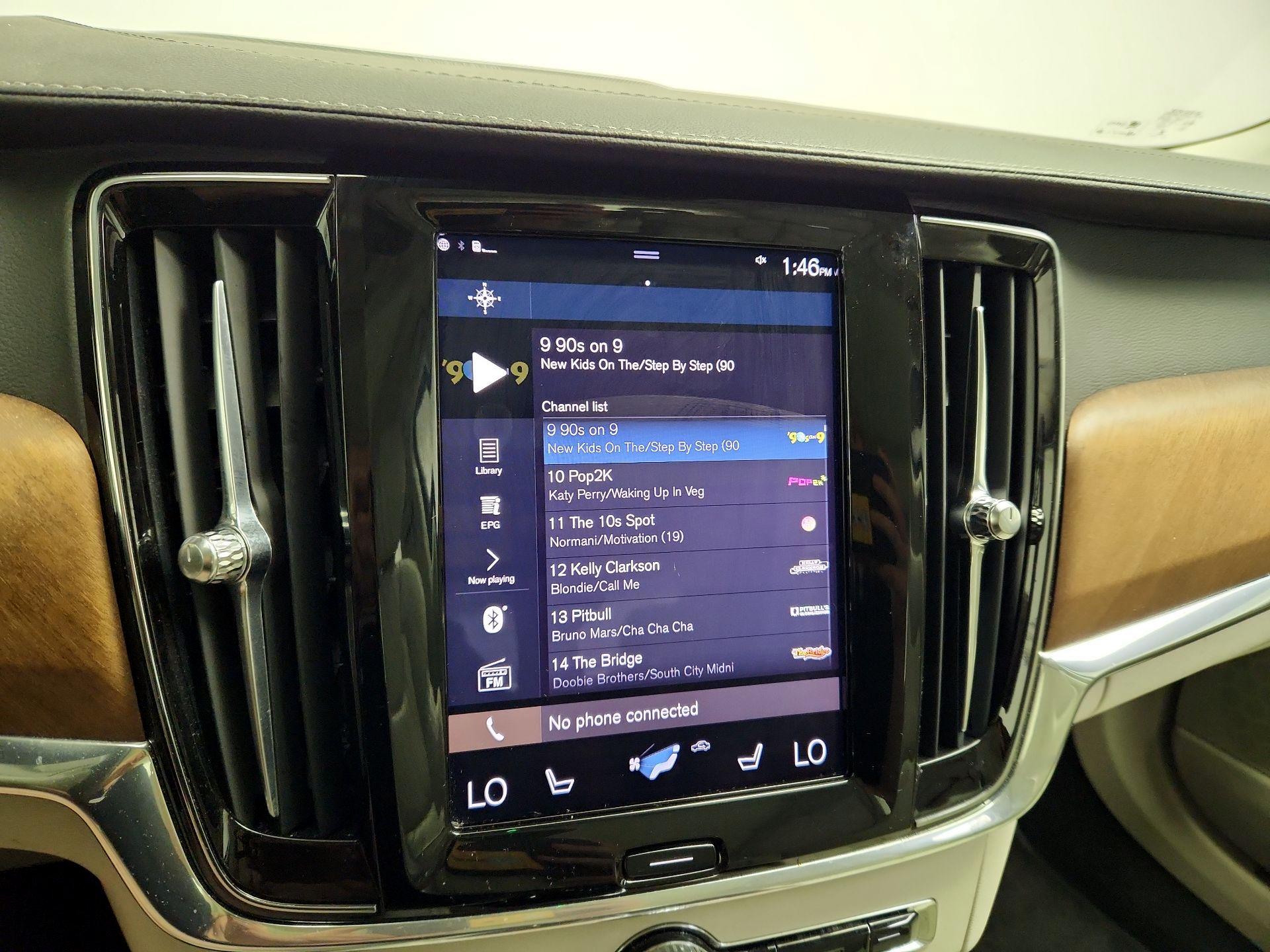 Thumbnail: 2020 Volvo S90 - 16