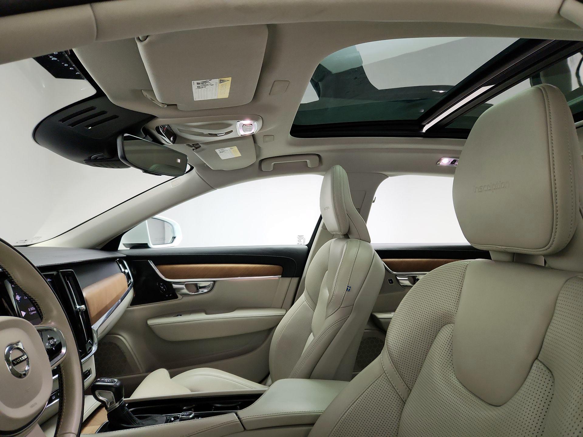 Thumbnail: 2020 Volvo S90 - 20