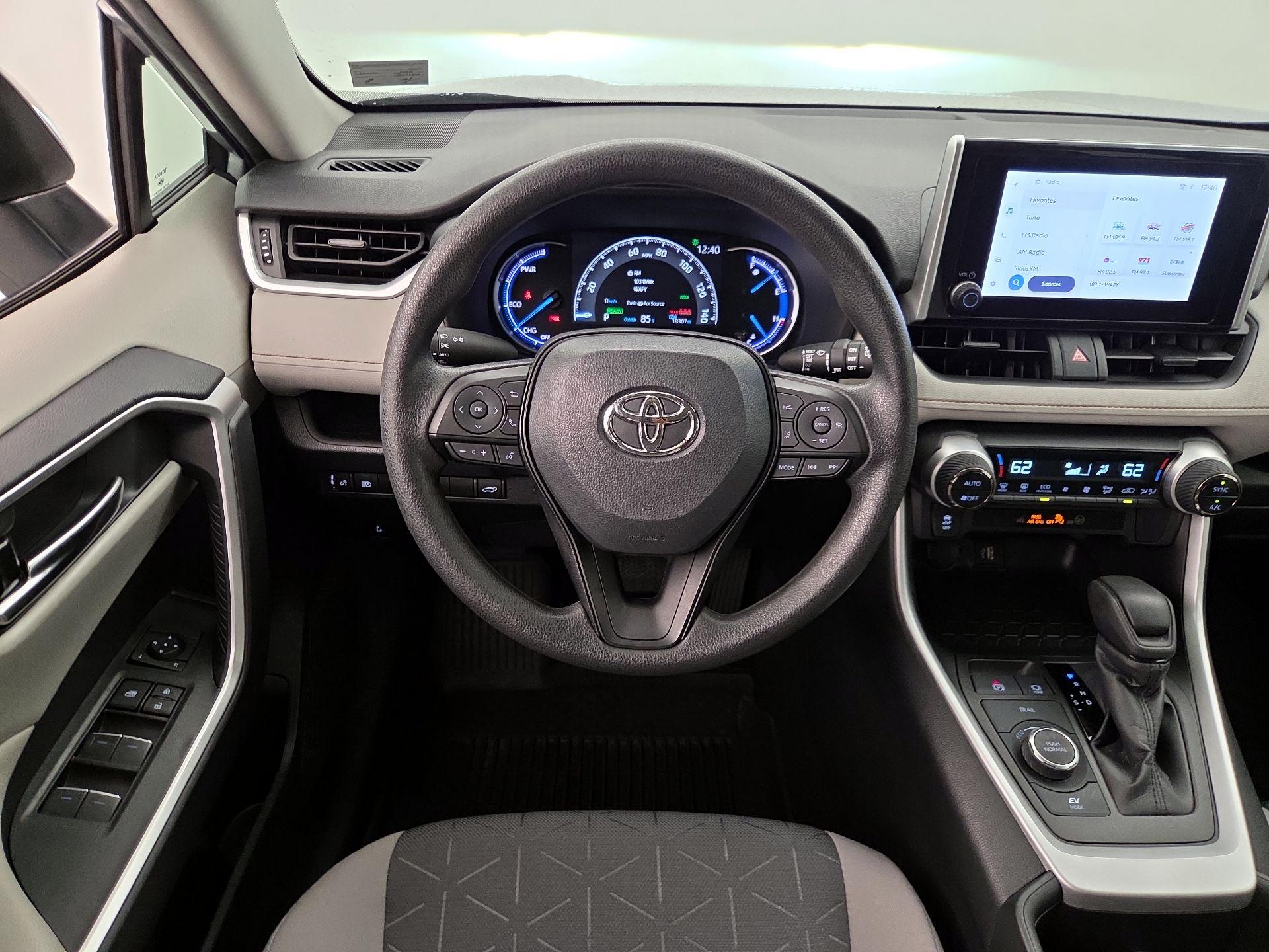 Thumbnail: 2024 Toyota RAV4 - 10