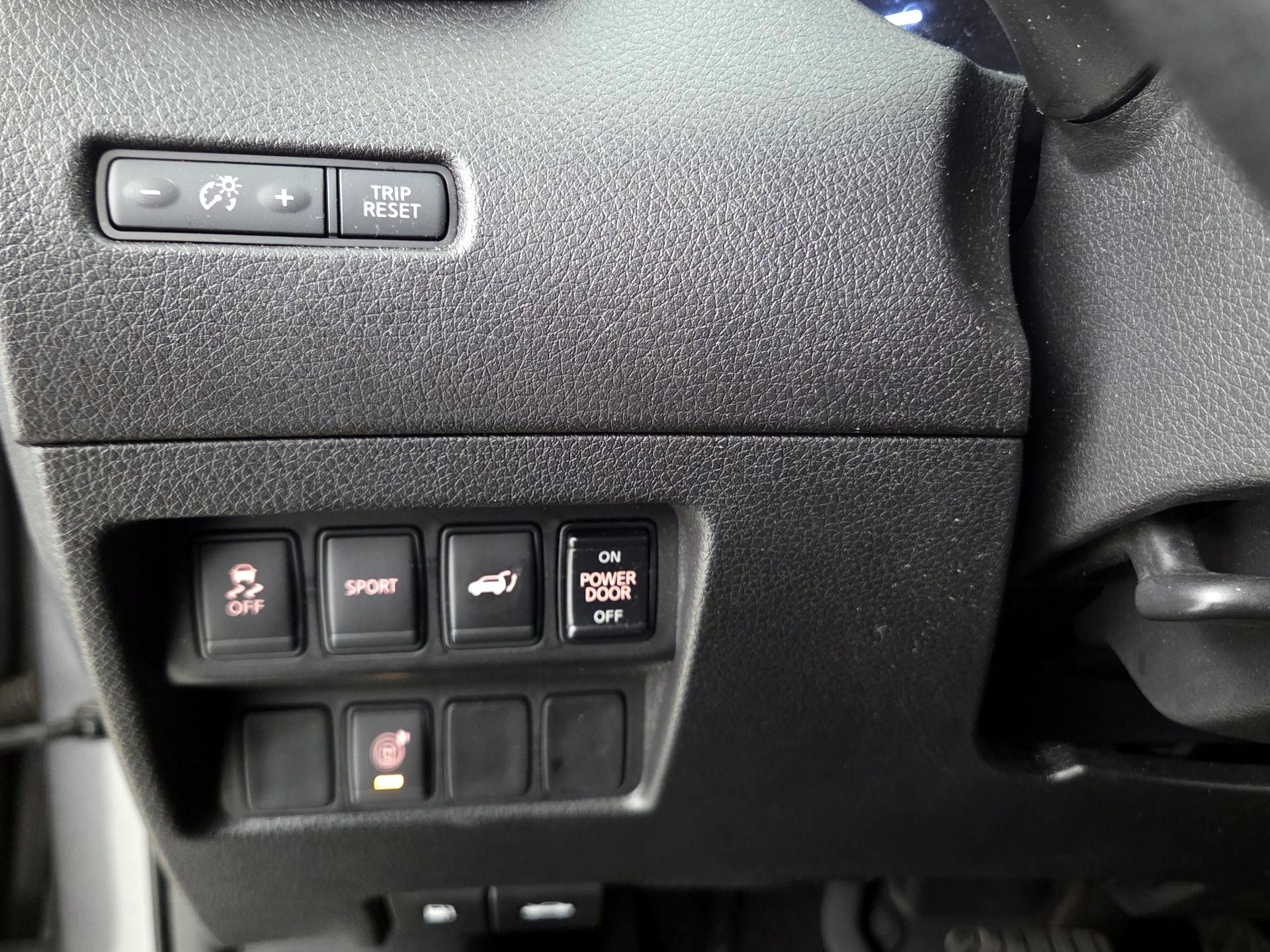 Thumbnail: 2014 Nissan Rogue - 13