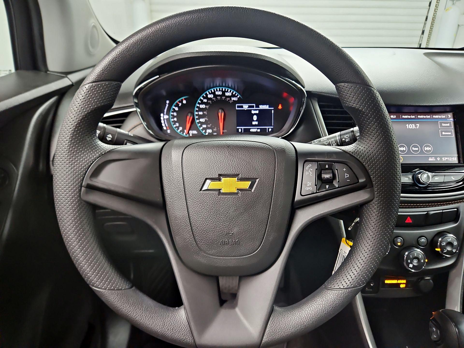 Thumbnail: 2020 Chevrolet Trax - 10