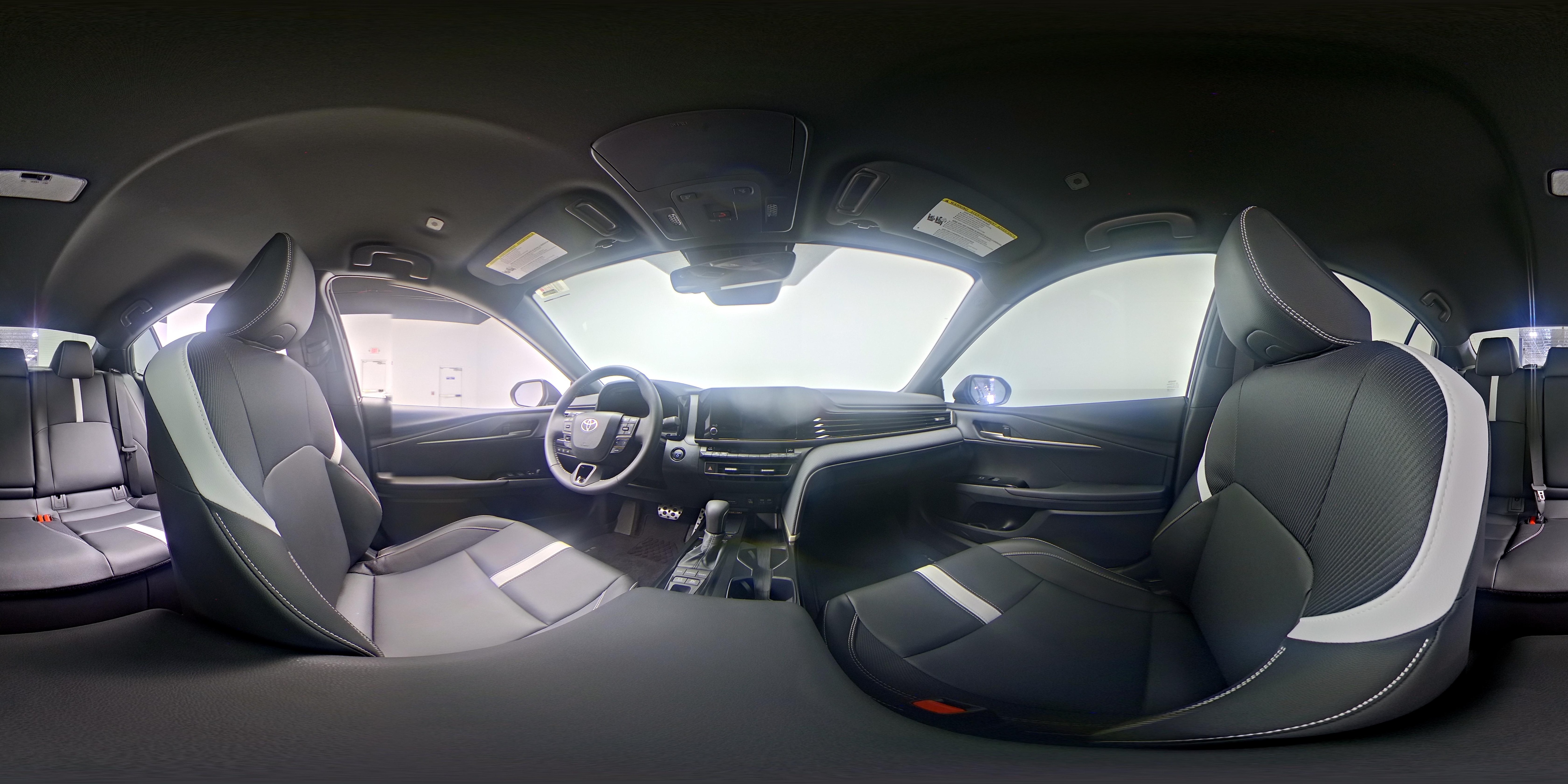 2026 Toyota Camry SE - Photo 24