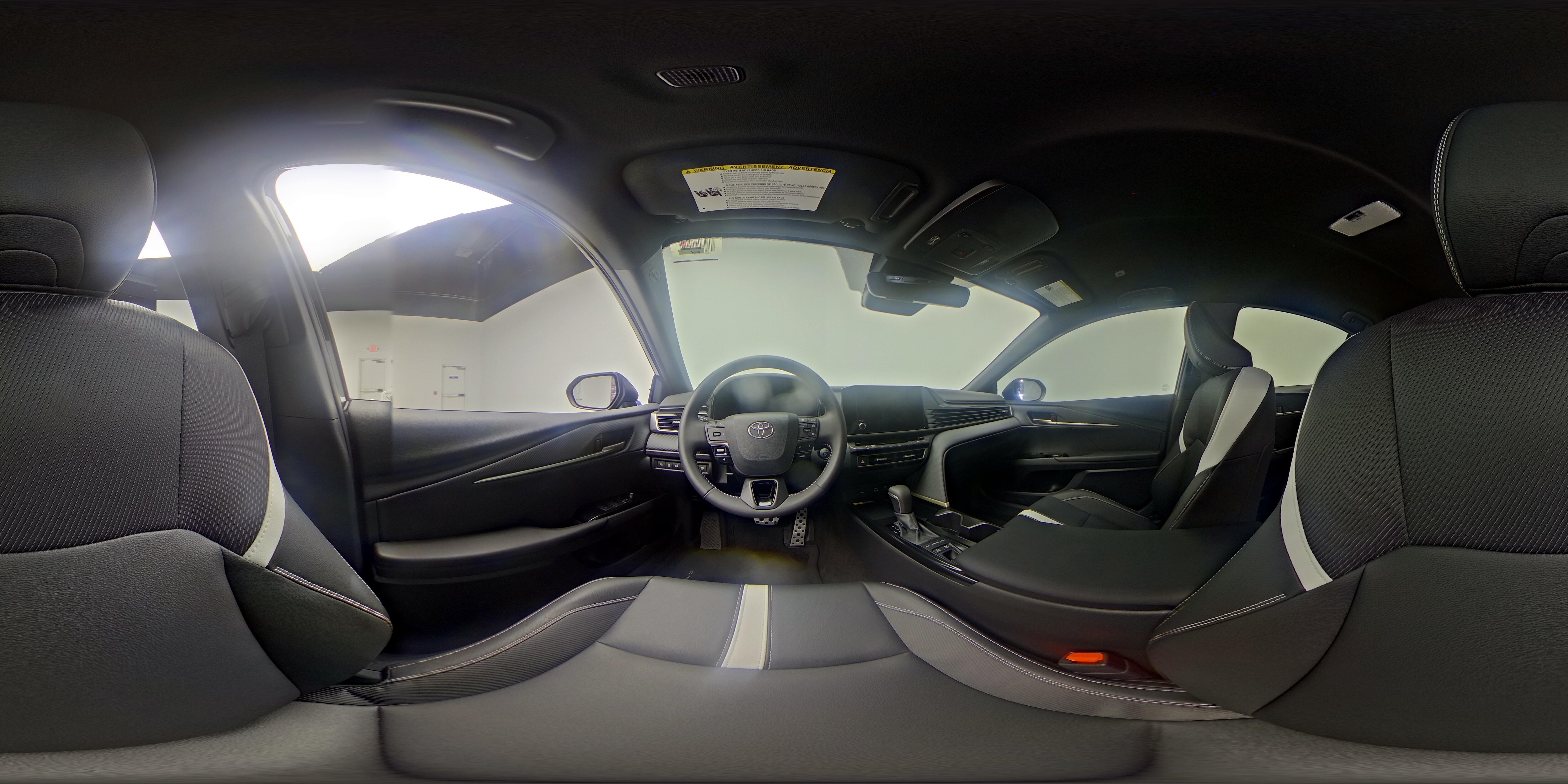 2026 Toyota Camry SE - Photo 26