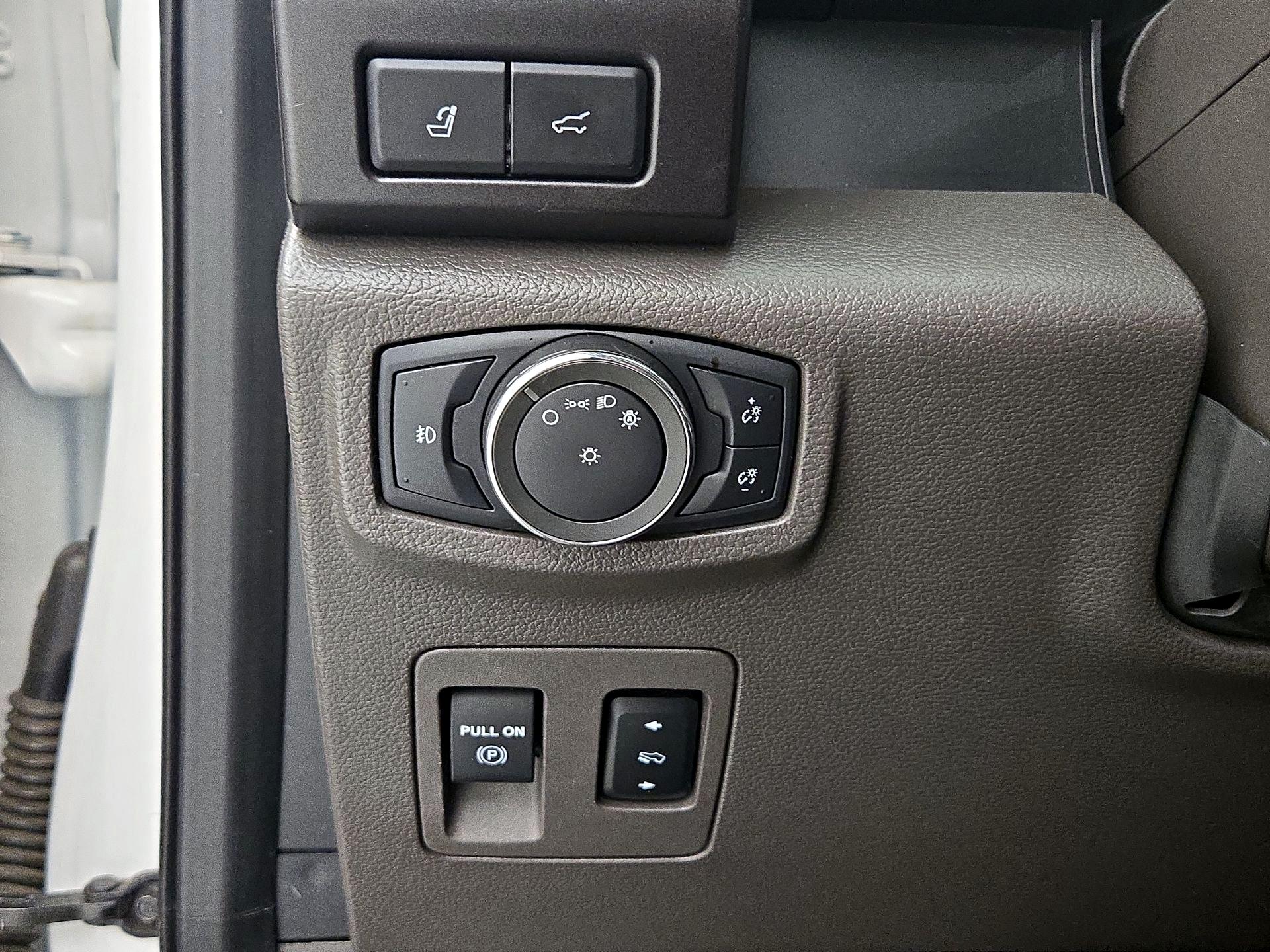 Thumbnail: 2020 Ford Expedition - 13