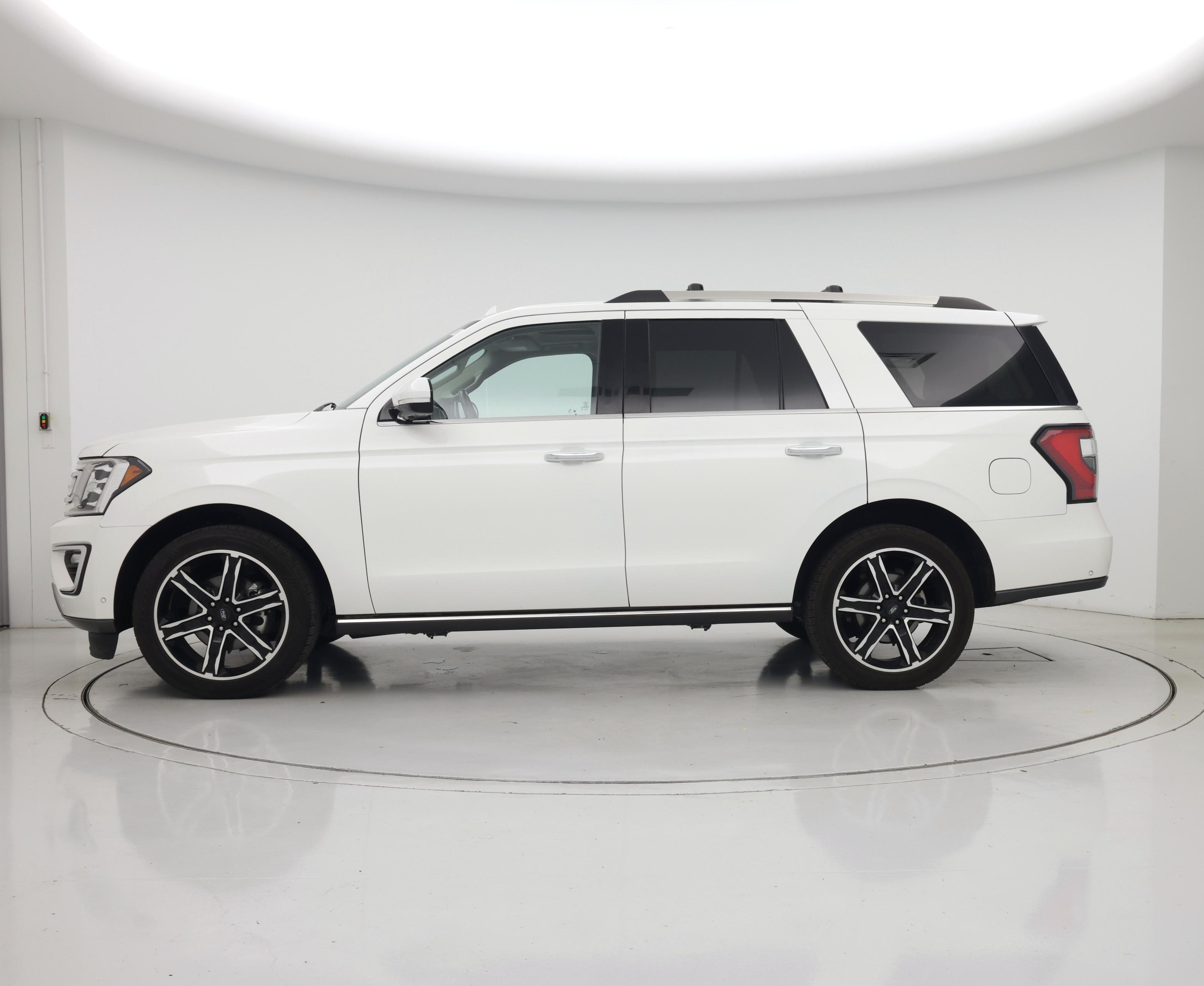 Thumbnail: 2020 Ford Expedition - 3