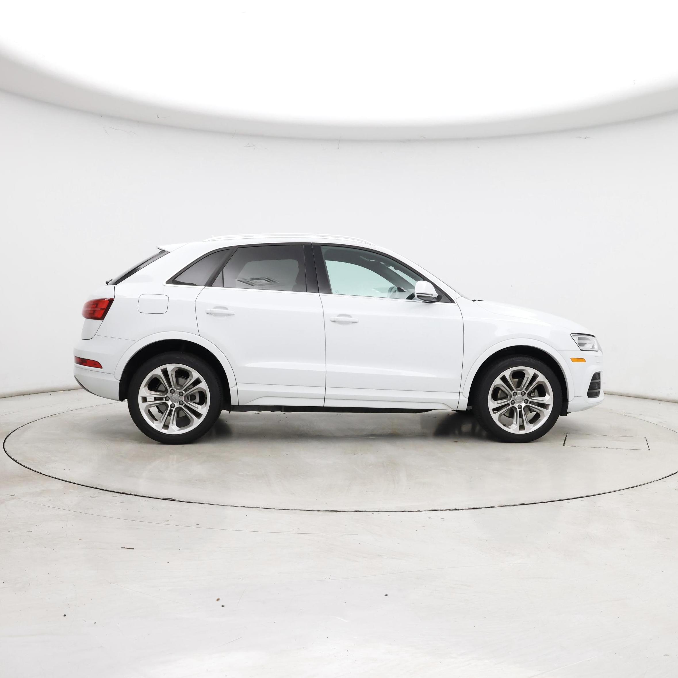 Thumbnail: 2016 Audi Q3 - 7
