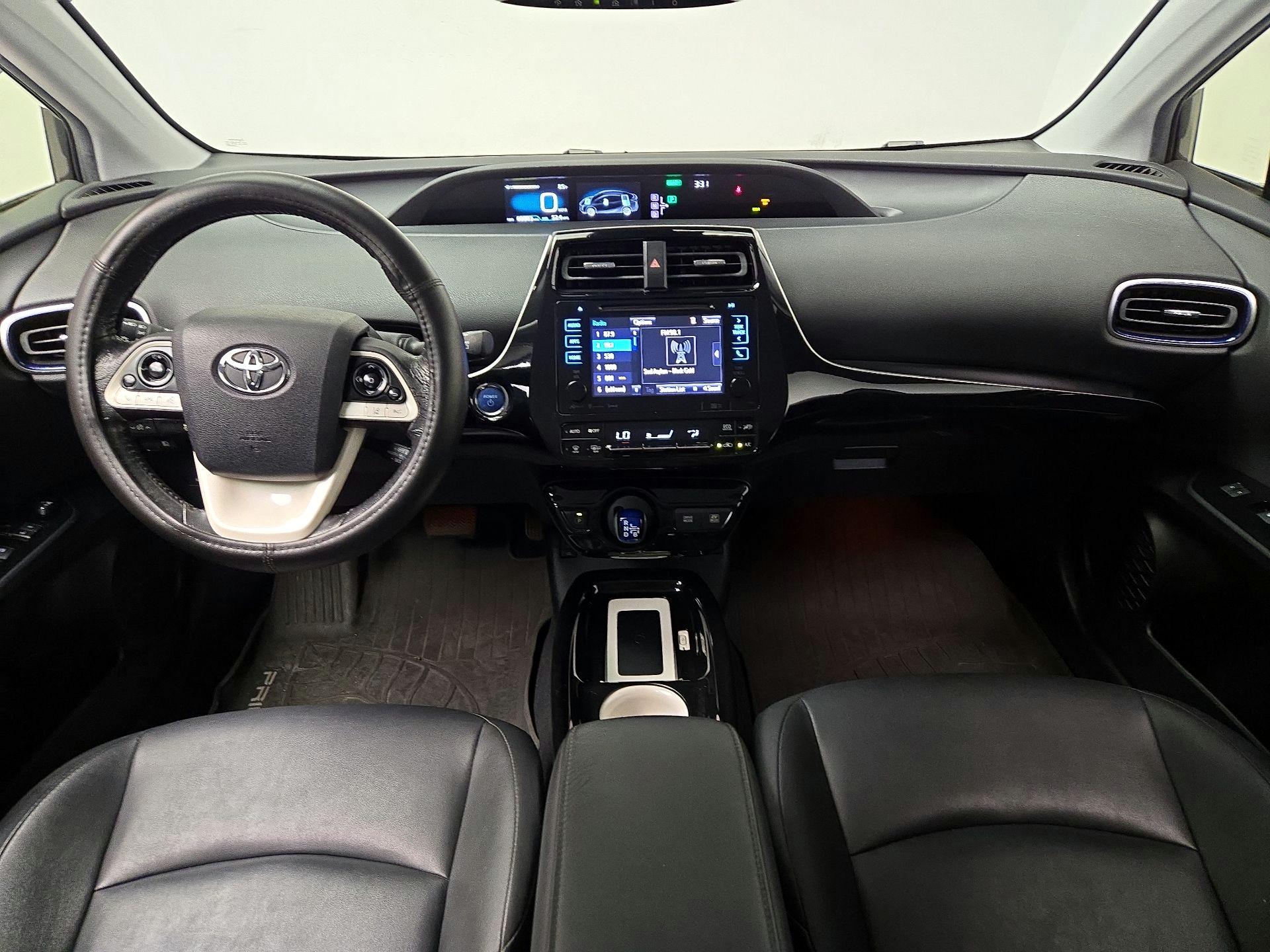 Thumbnail: 2016 Toyota Prius - 9