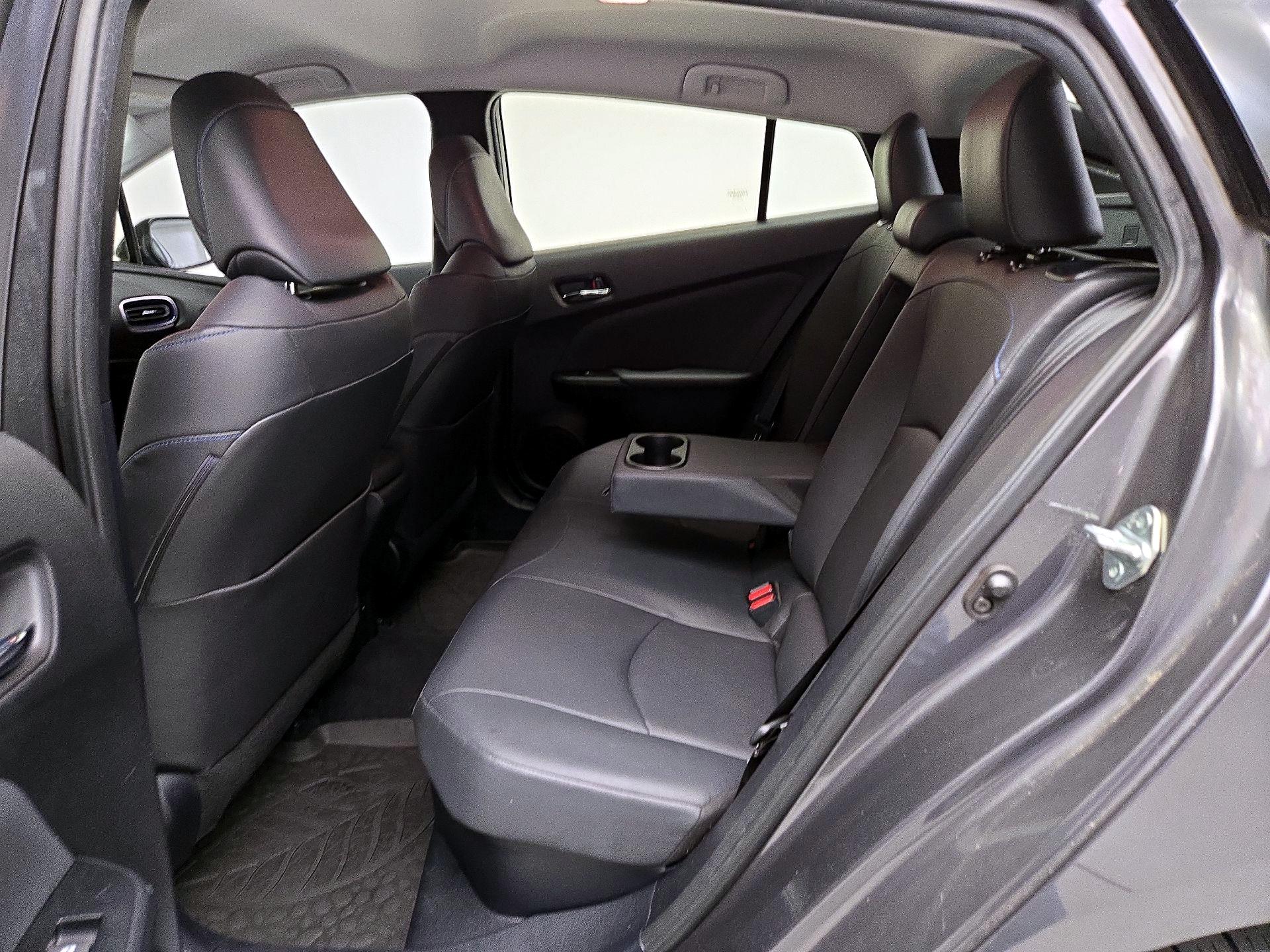 Thumbnail: 2016 Toyota Prius - 19