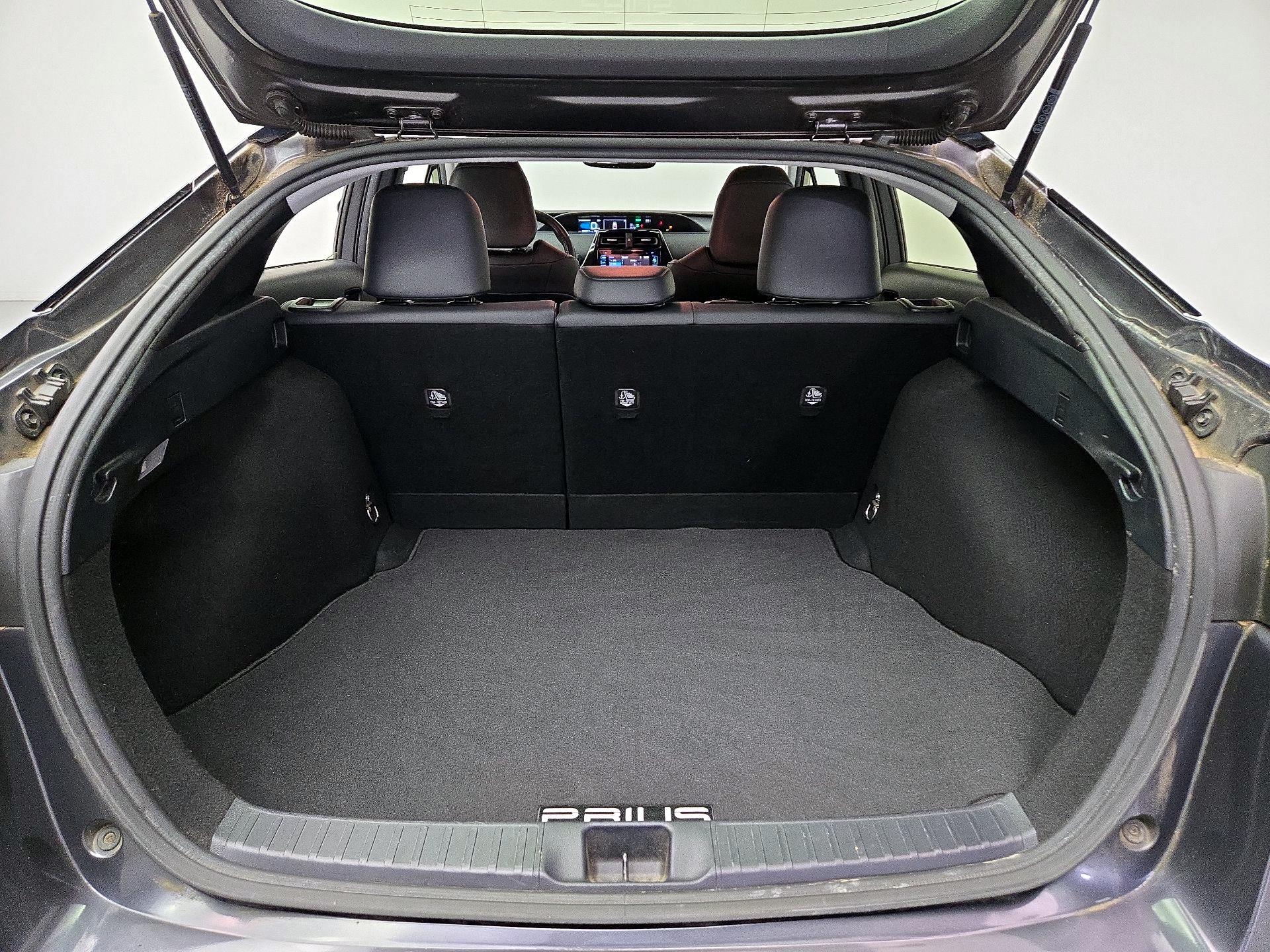 Thumbnail: 2016 Toyota Prius - 20