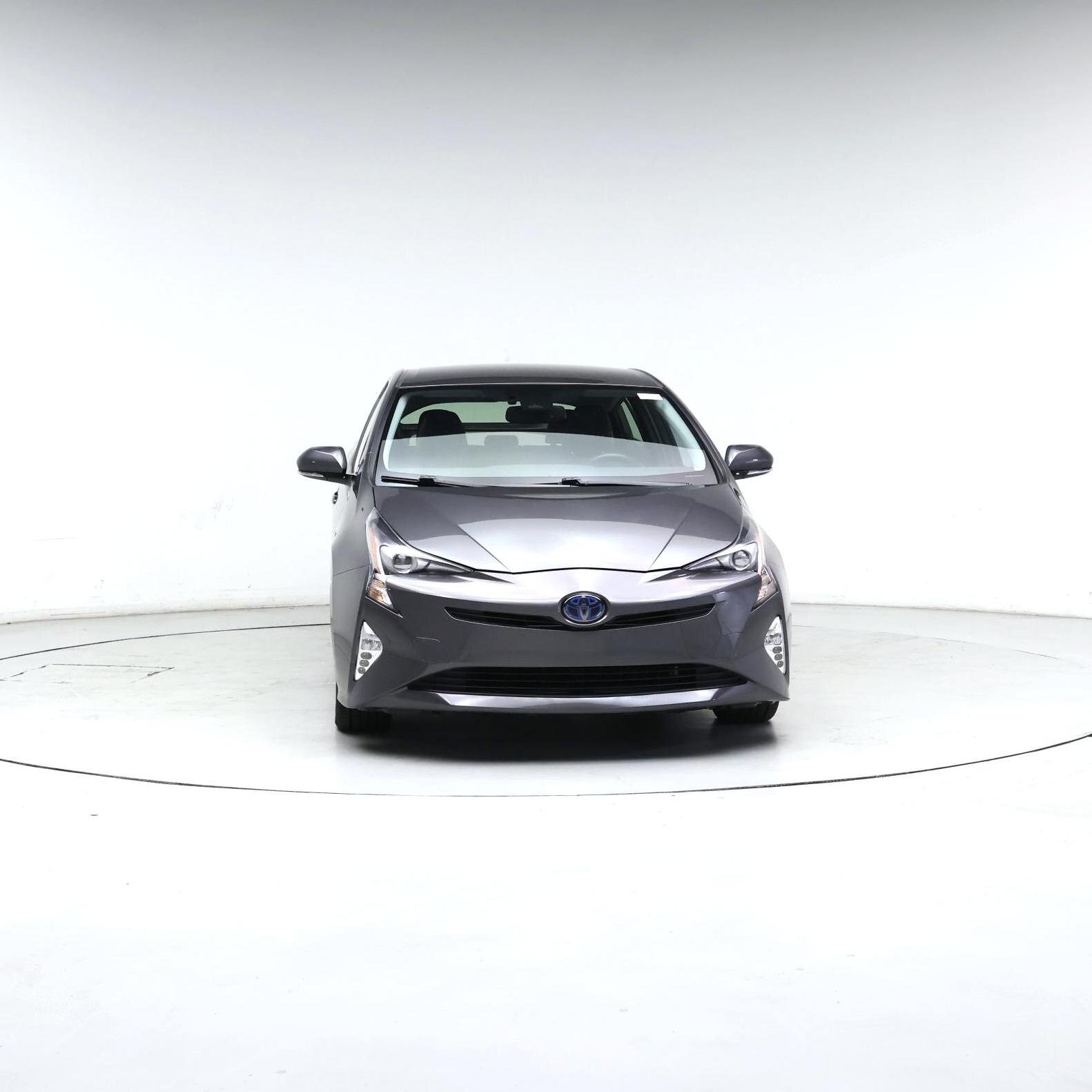 Thumbnail: 2016 Toyota Prius - 5