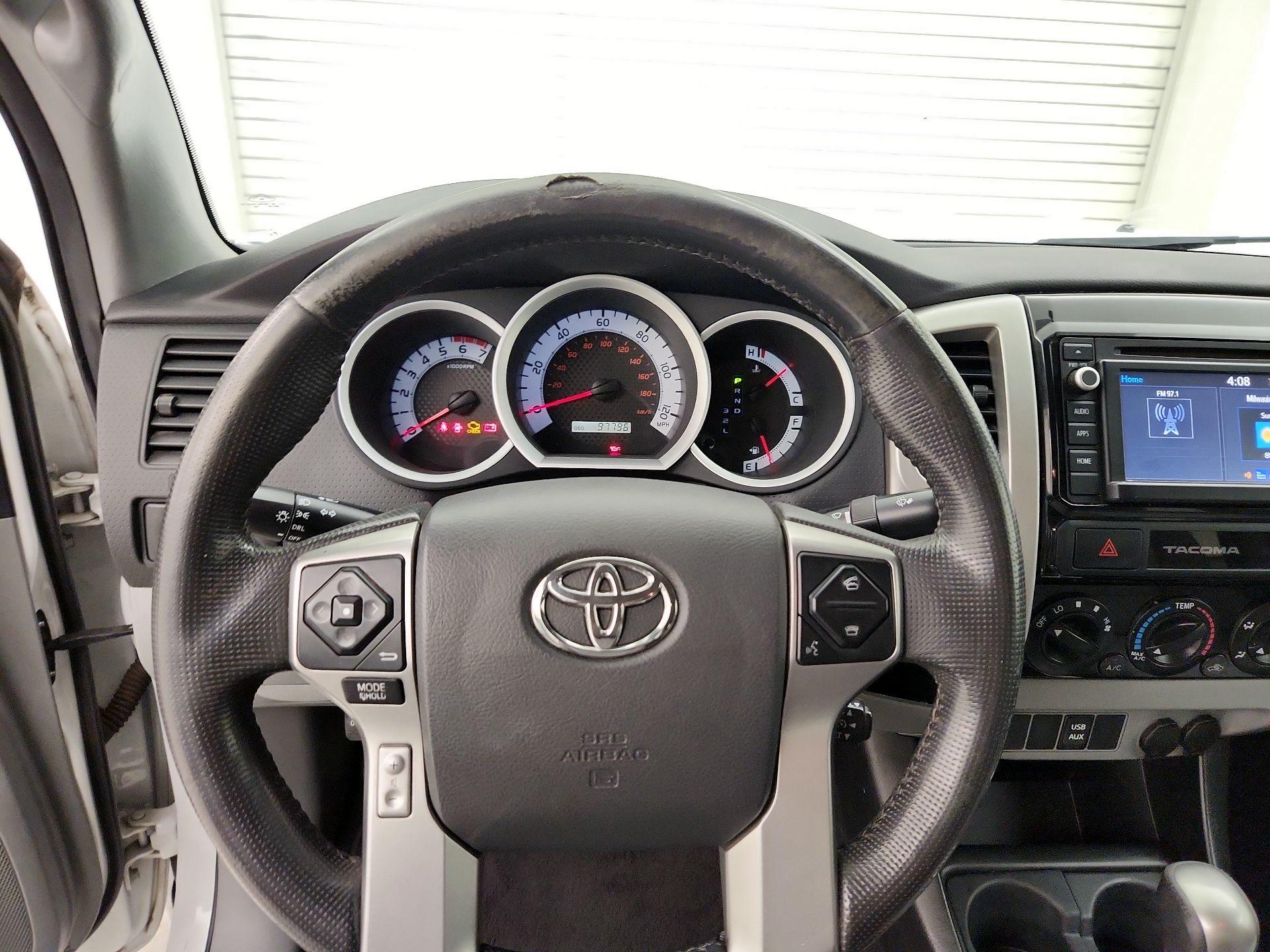 Thumbnail: 2015 Toyota Tacoma - 10