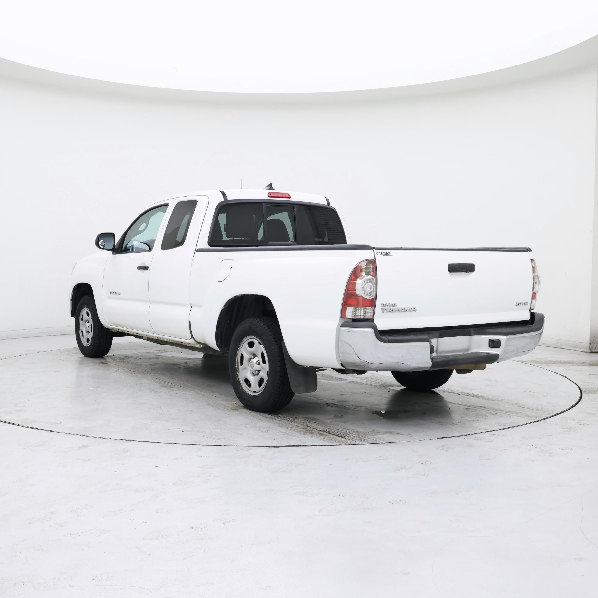 Thumbnail: 2015 Toyota Tacoma - 2