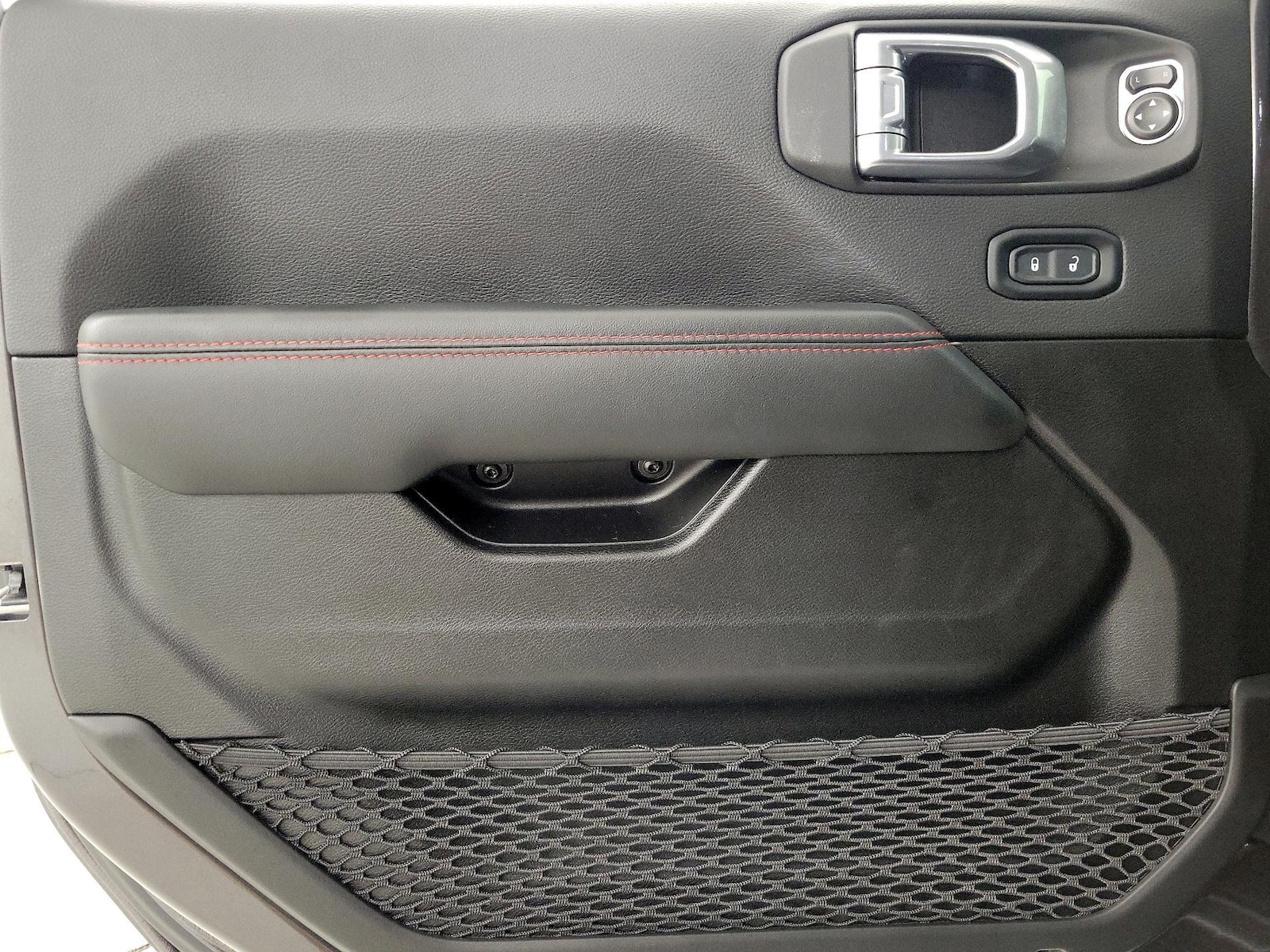 2024 Jeep Wrangler 4-Door Rubicon - Photo 13