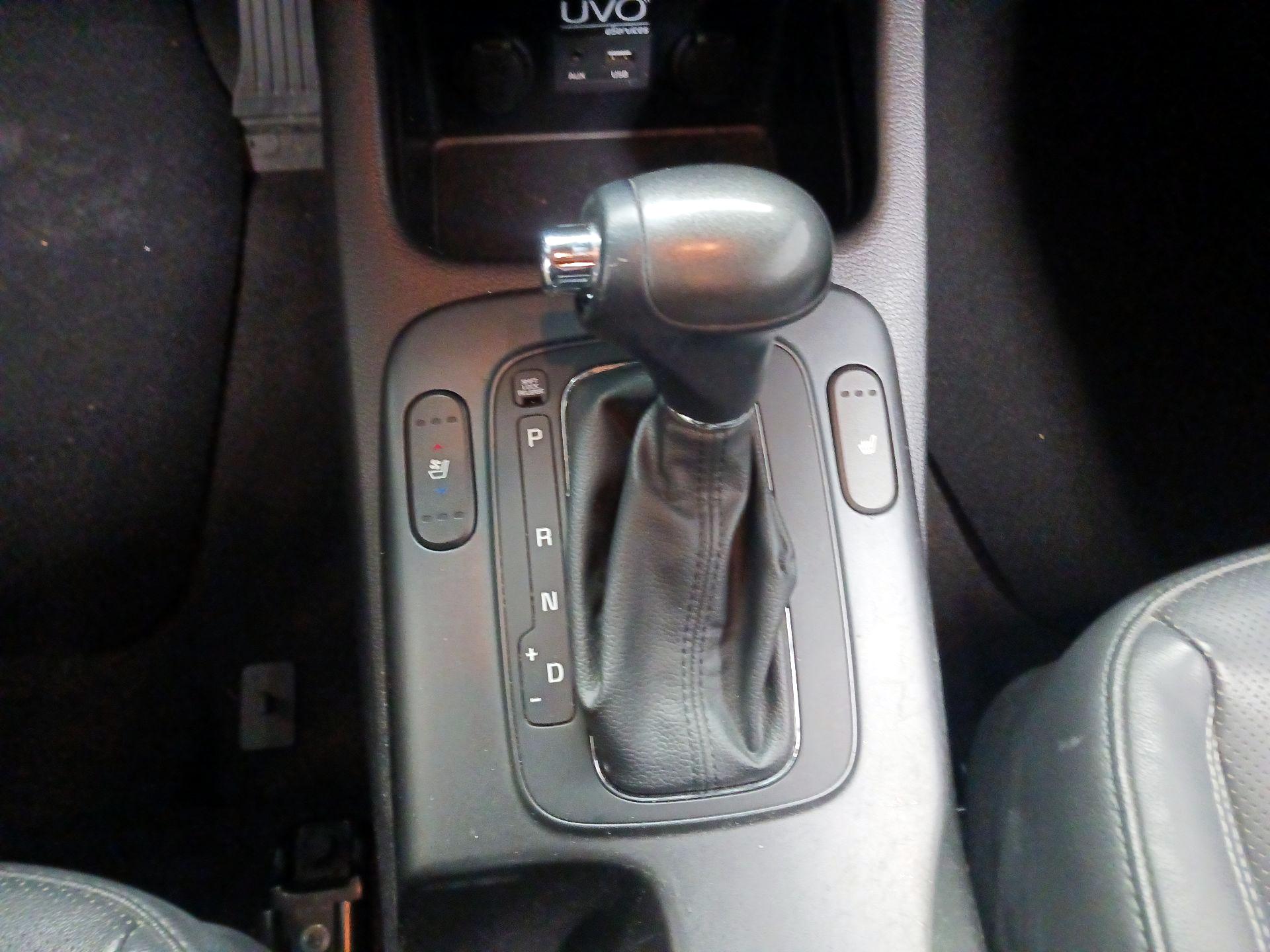 Thumbnail: 2016 Kia Forte - 13