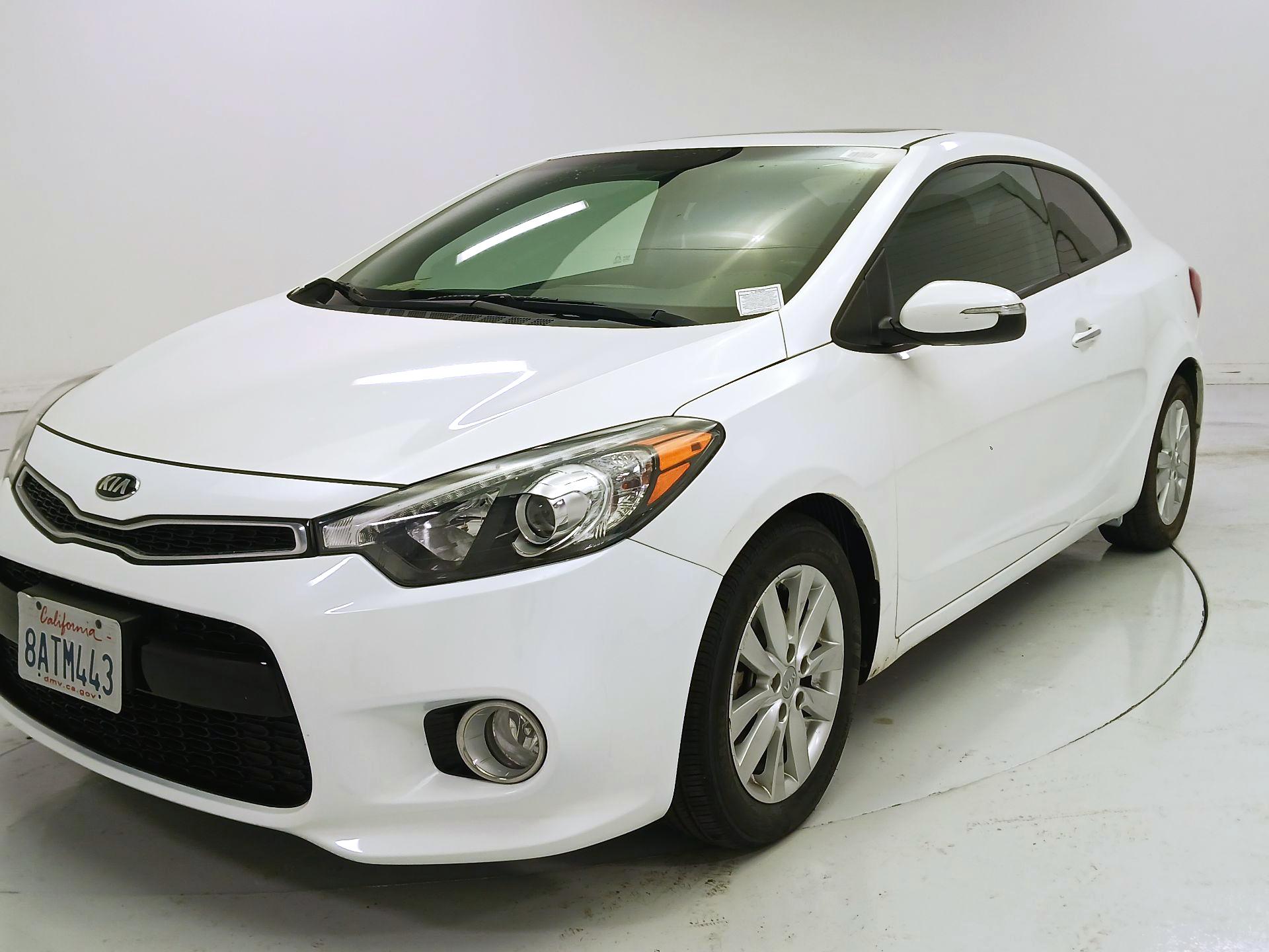 Thumbnail: 2016 Kia Forte - 3