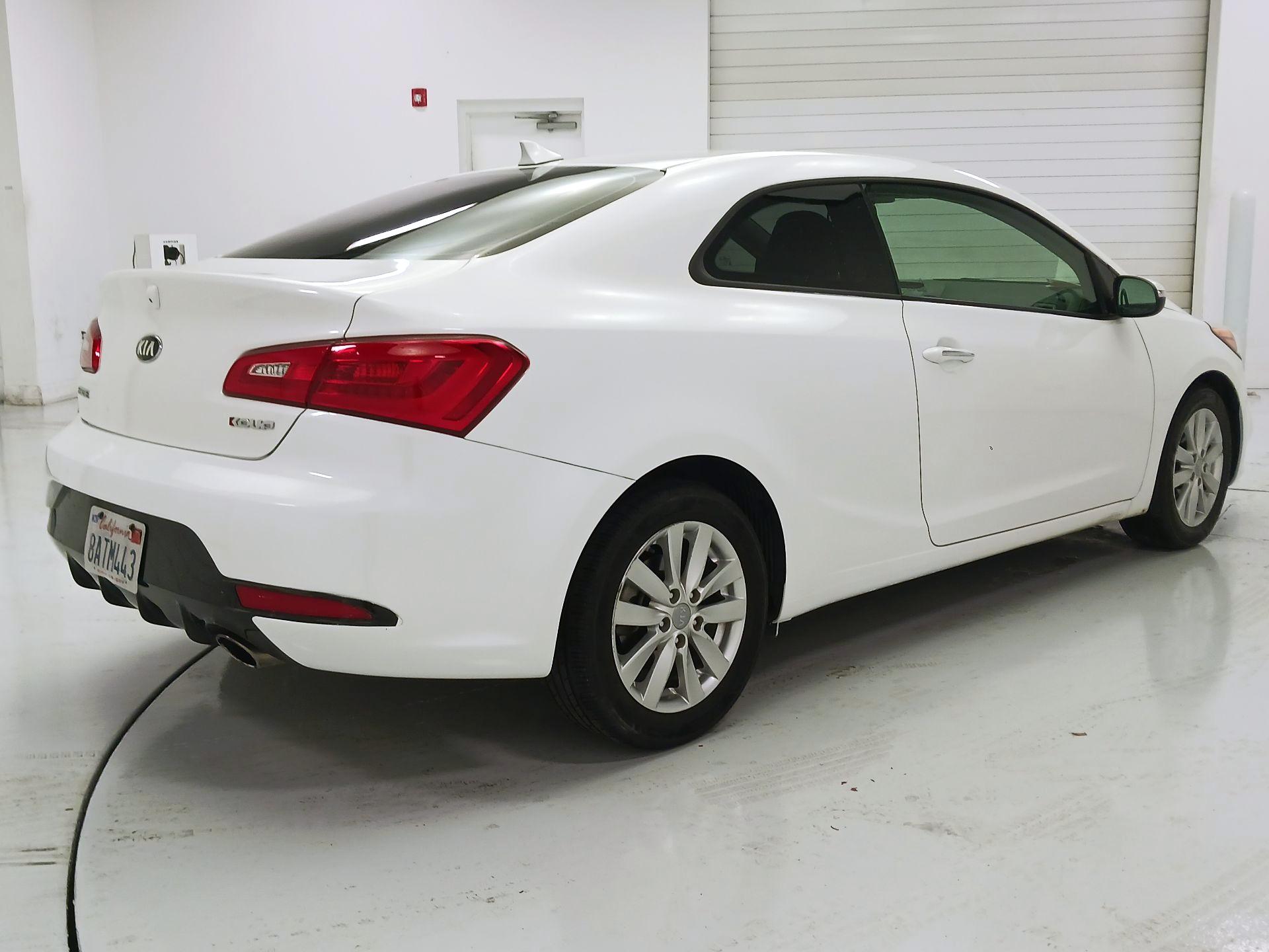 Thumbnail: 2016 Kia Forte - 5