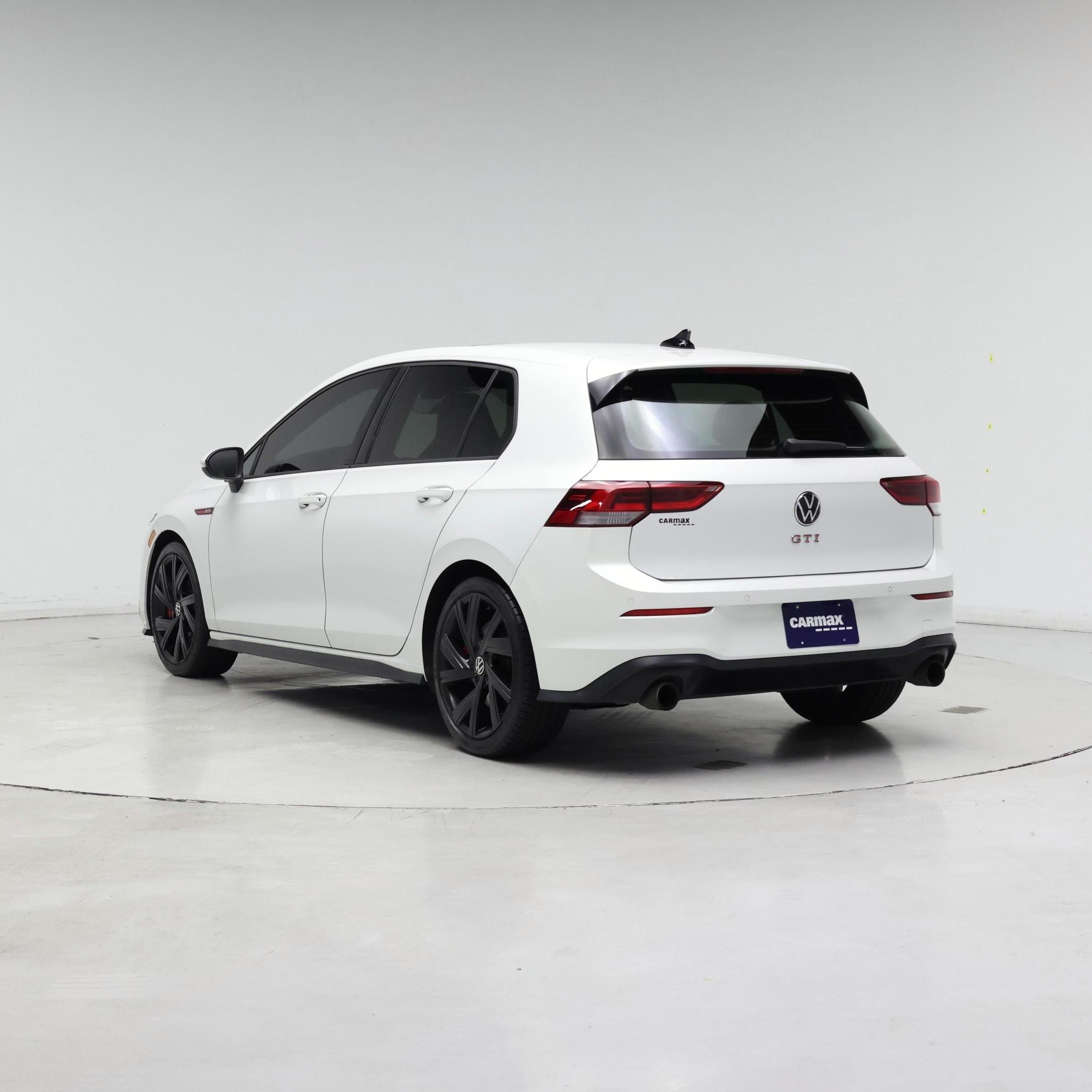 Thumbnail: 2022 Volkswagen Golf - 2