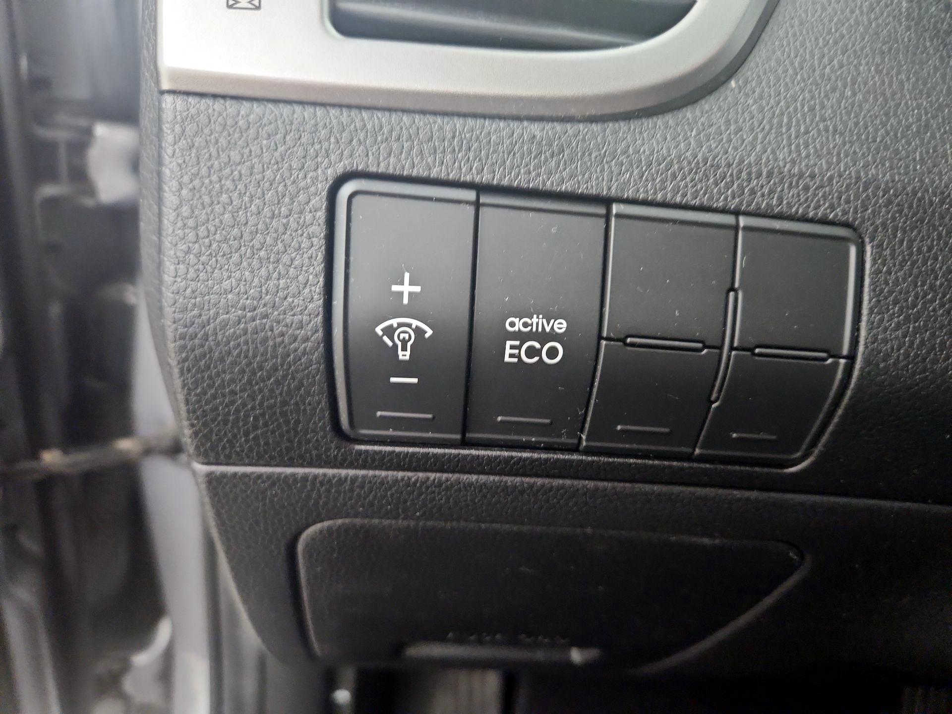 Thumbnail: 2014 Hyundai Elantra - 13